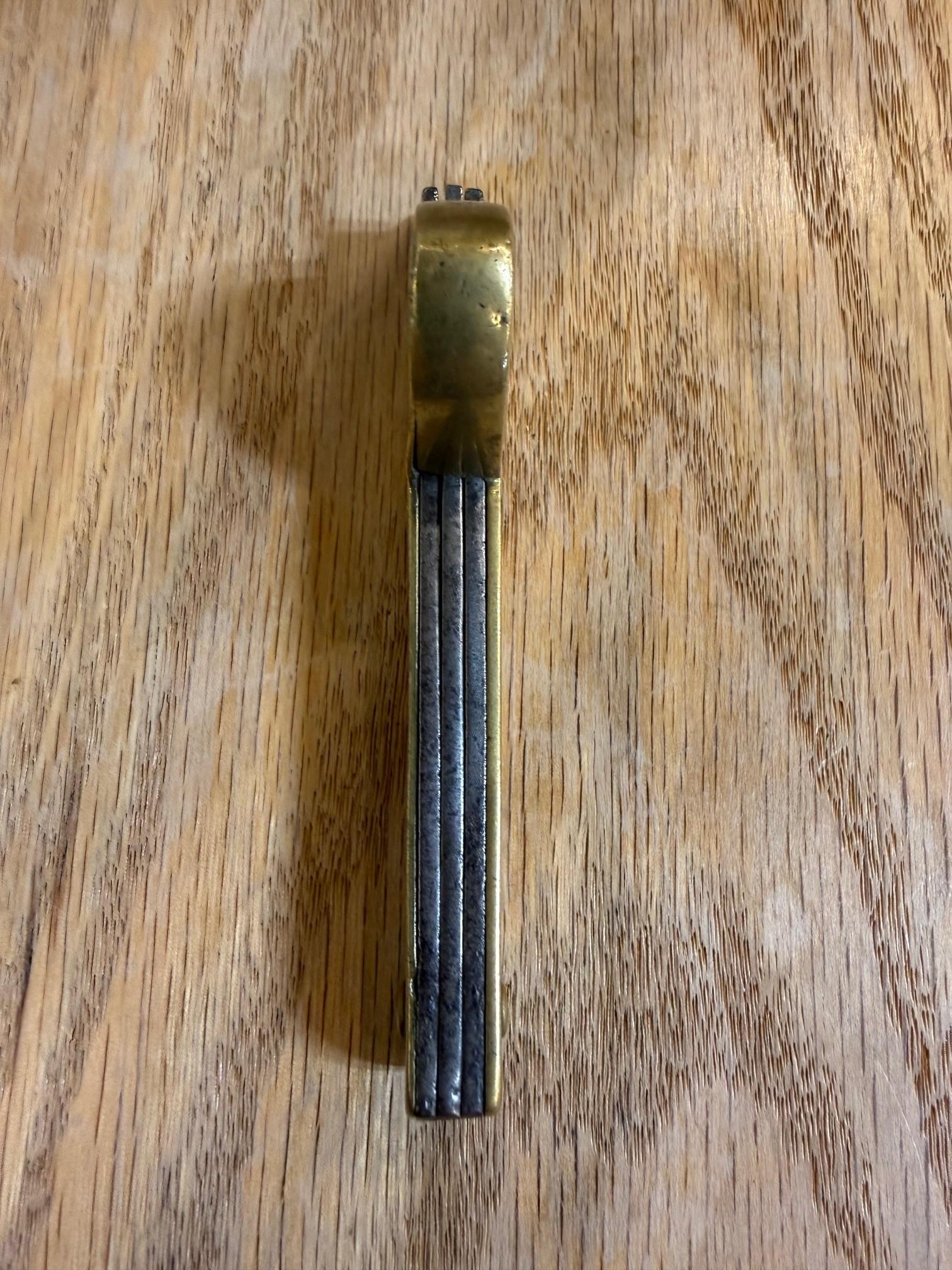 Antique Foldes anglais du 19e siècle pour saignées médicales, saignée, flamme, etc. en vente 4