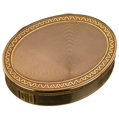 Antique 19th Century French 18-Karat Gold Snuff Box, circa 1830