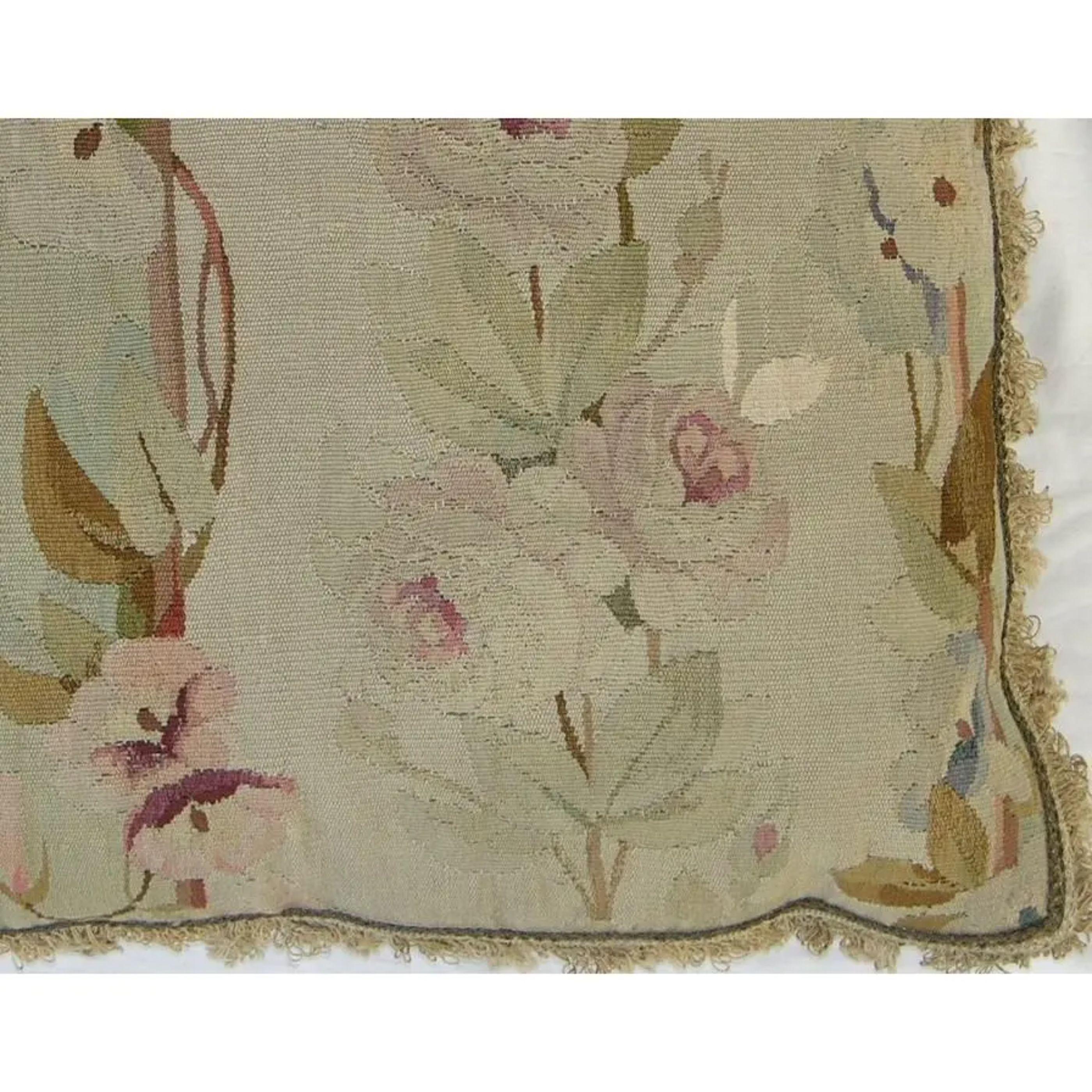 Antique 19th Century French Aubusson Tapestry Pillow 21'' X 21'' In Good Condition For Sale In Los Angeles, US