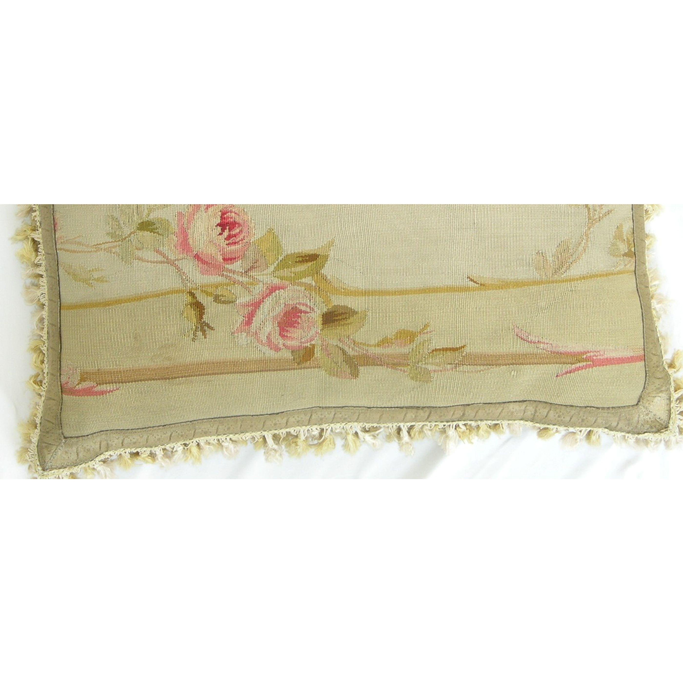 Antique 19th Century French Aubusson Tapestry Pillow In Good Condition For Sale In Los Angeles, US