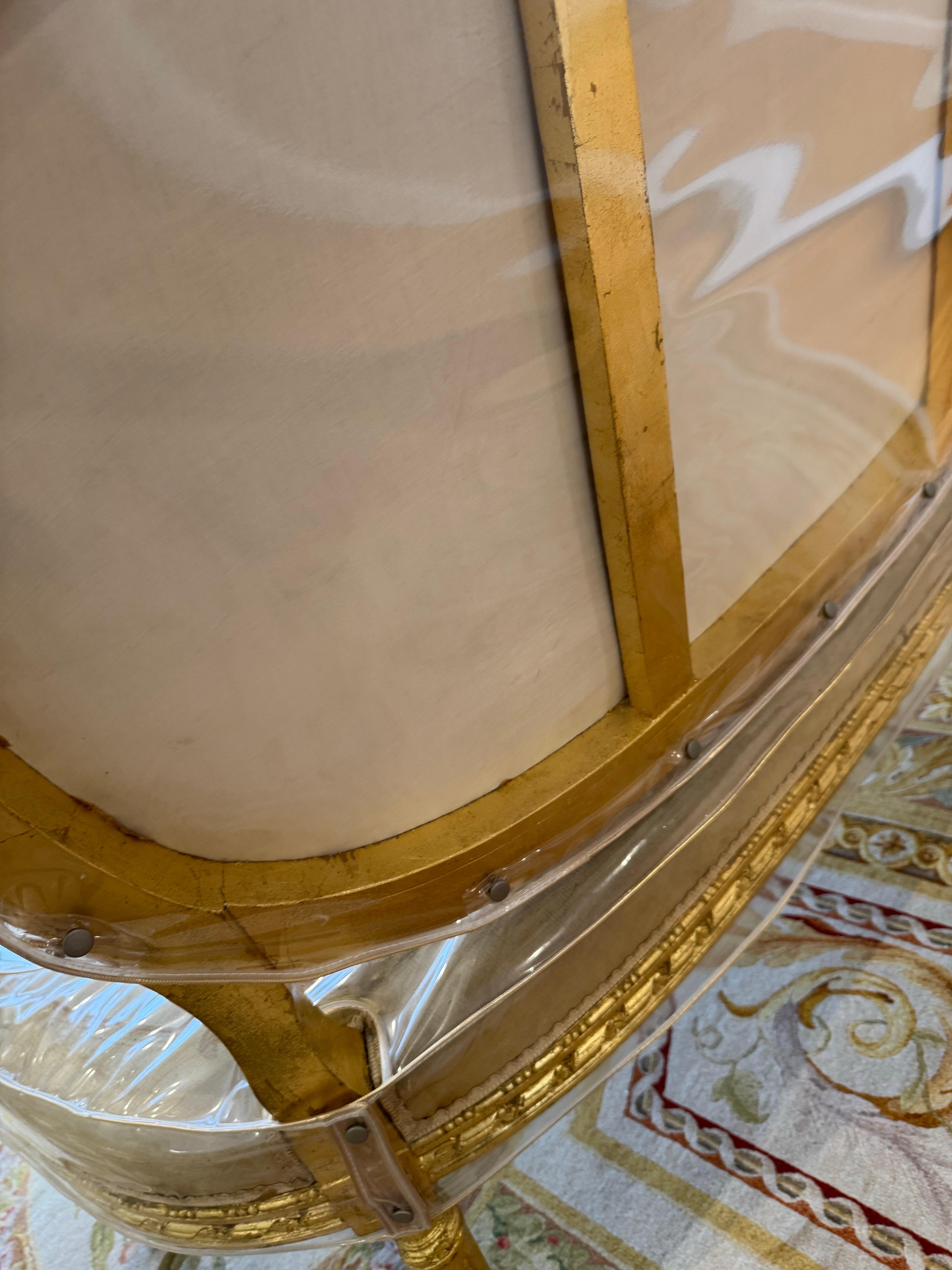 Antique 19th Century Französisch Aubusson Wandteppich Rococo vergoldet Sofa Loveseat (Wolle) im Angebot