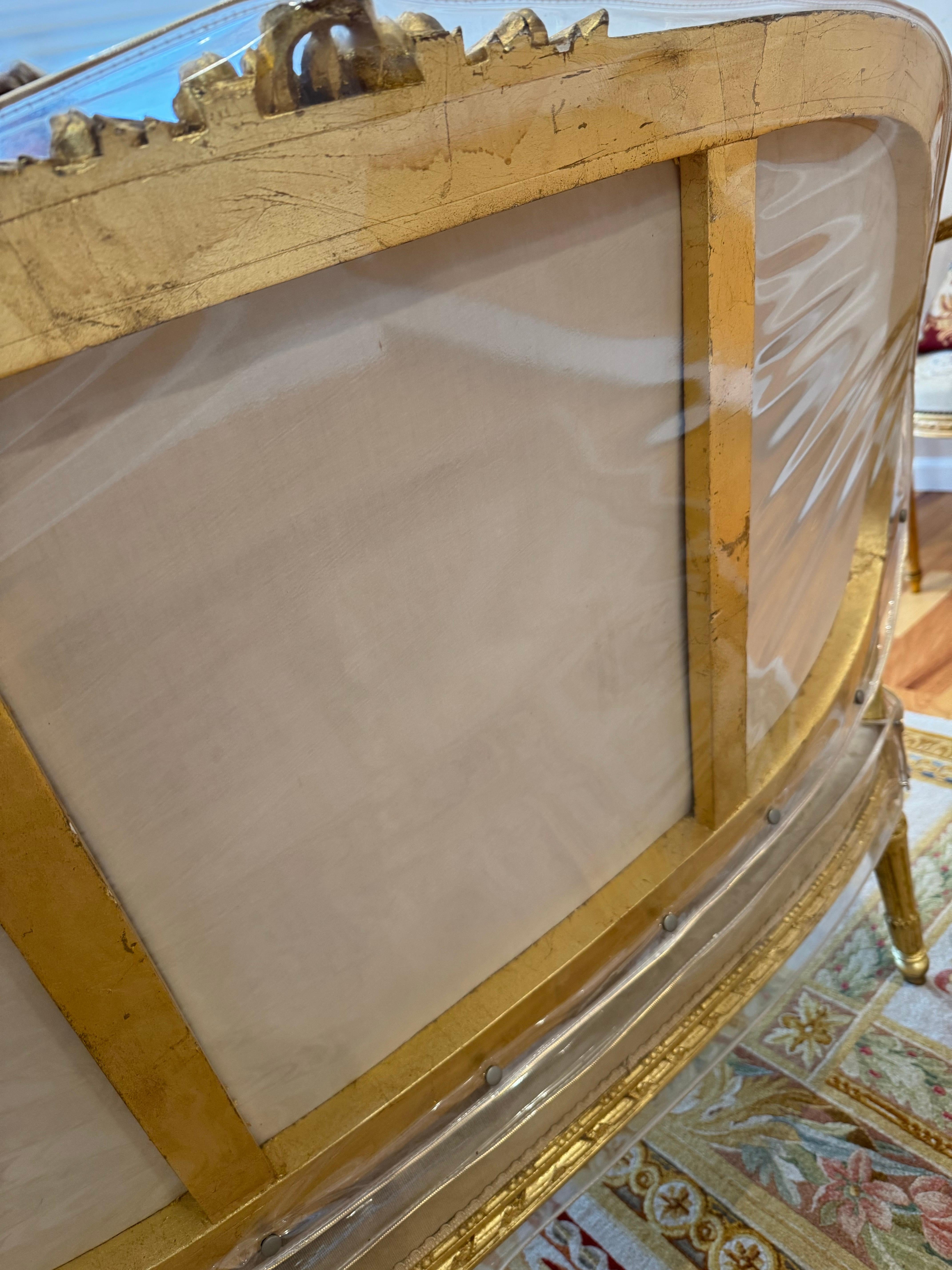 Antique 19th Century Französisch Aubusson Wandteppich Rococo vergoldet Sofa Loveseat im Angebot 2