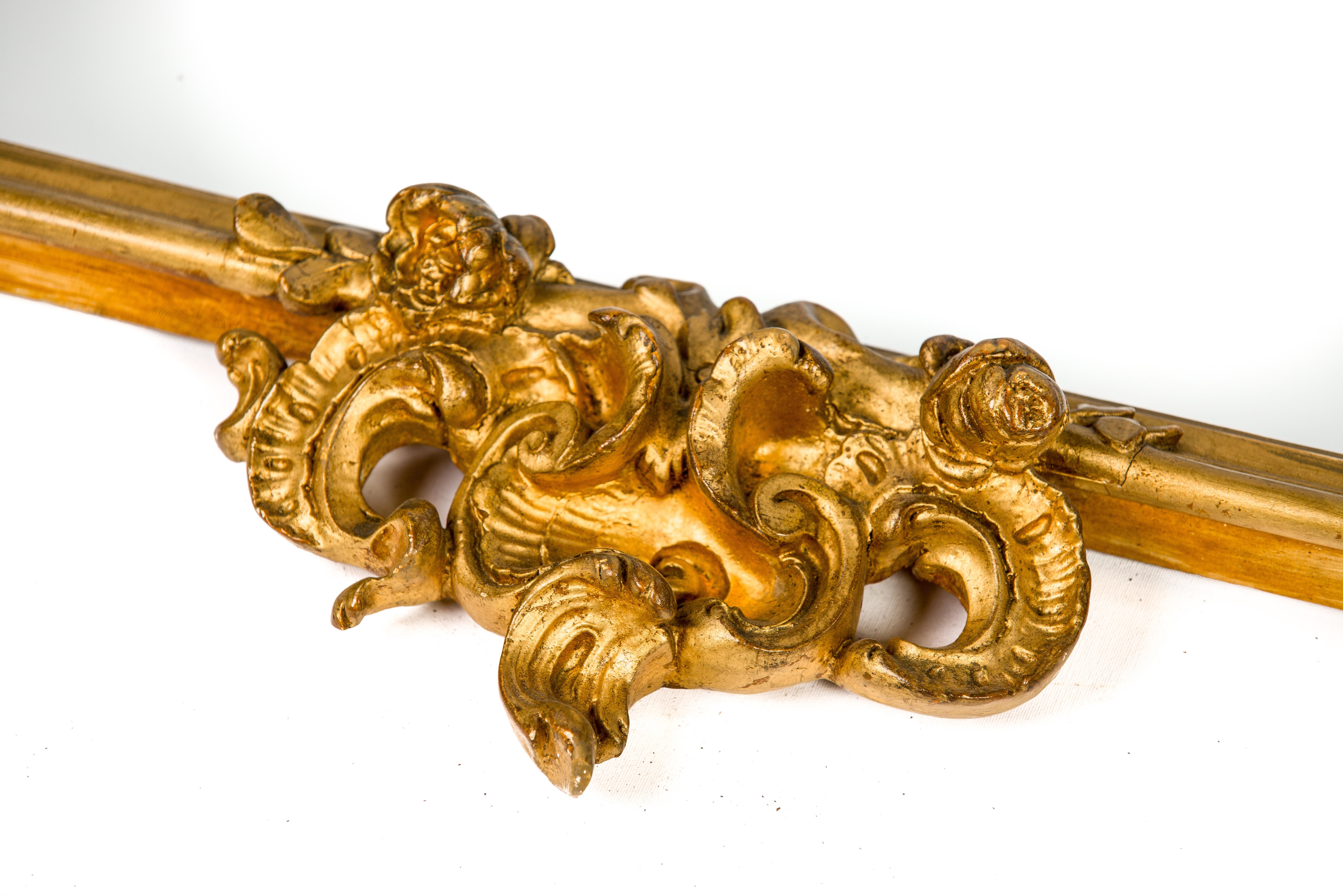 Européen Miroir rectangulaire baroque français ancien du 19ème siècle doré à la feuille d'or en vente