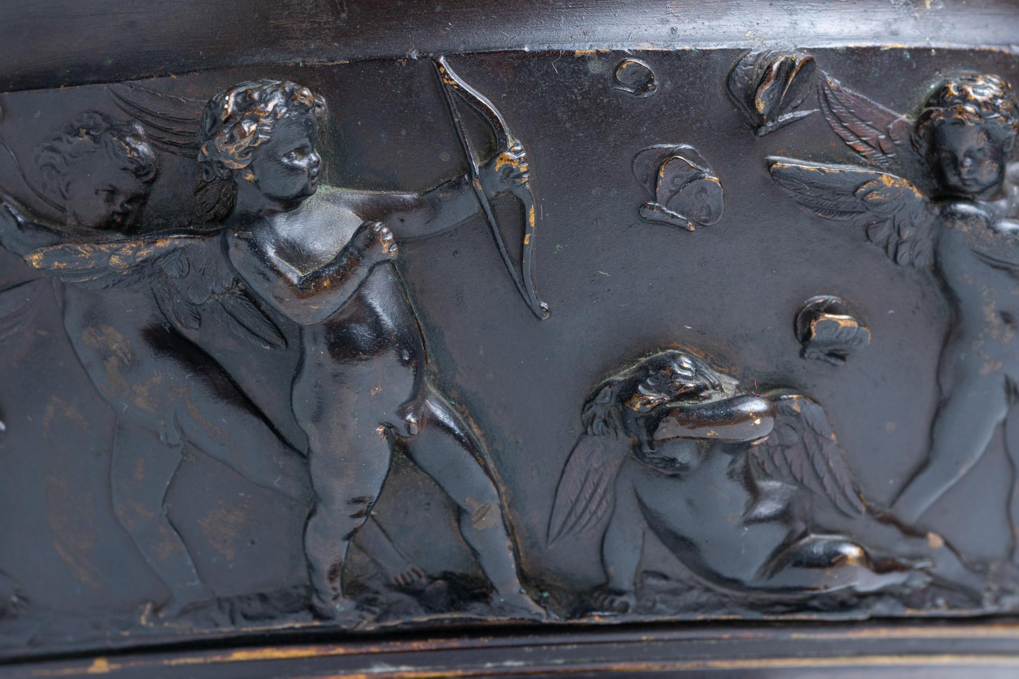 Antike französische Bronzeschale aus dem 19. Jahrhundert von Ferdinand Barbedienne im Angebot 2