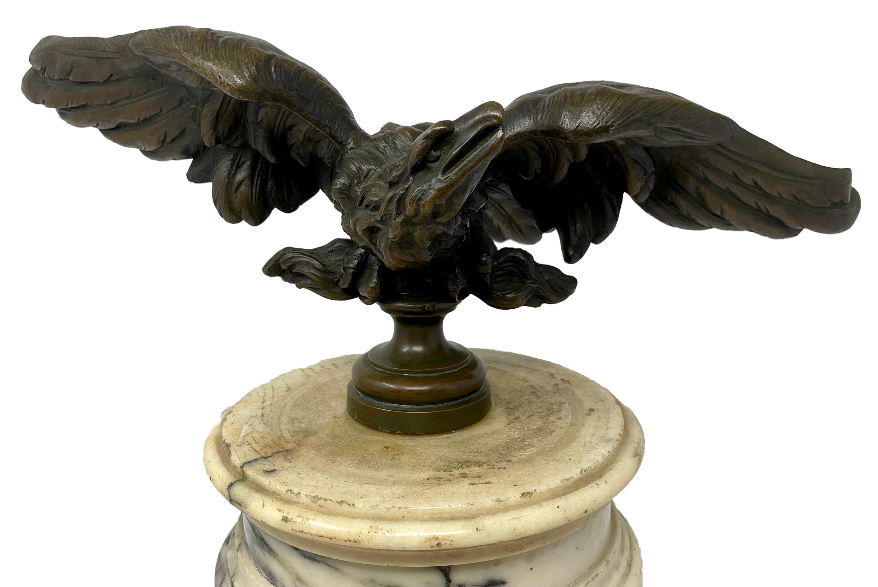 Antique 19th Century French Bronze Eagle on Marble Plinth, Circa 1880. For Sale 3