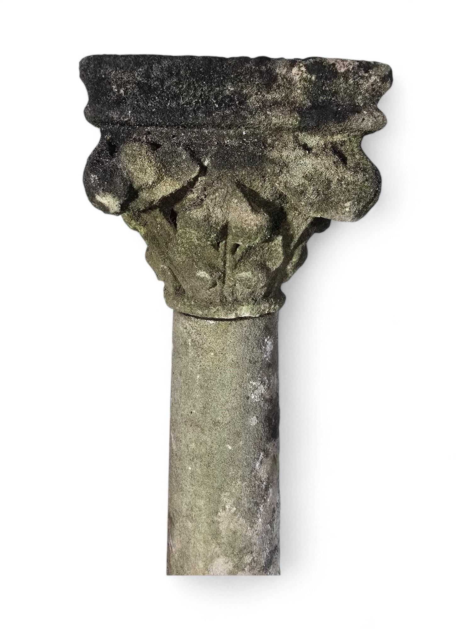 Antica colonna in pietra intagliata francese del XIX secolo in vendita 3