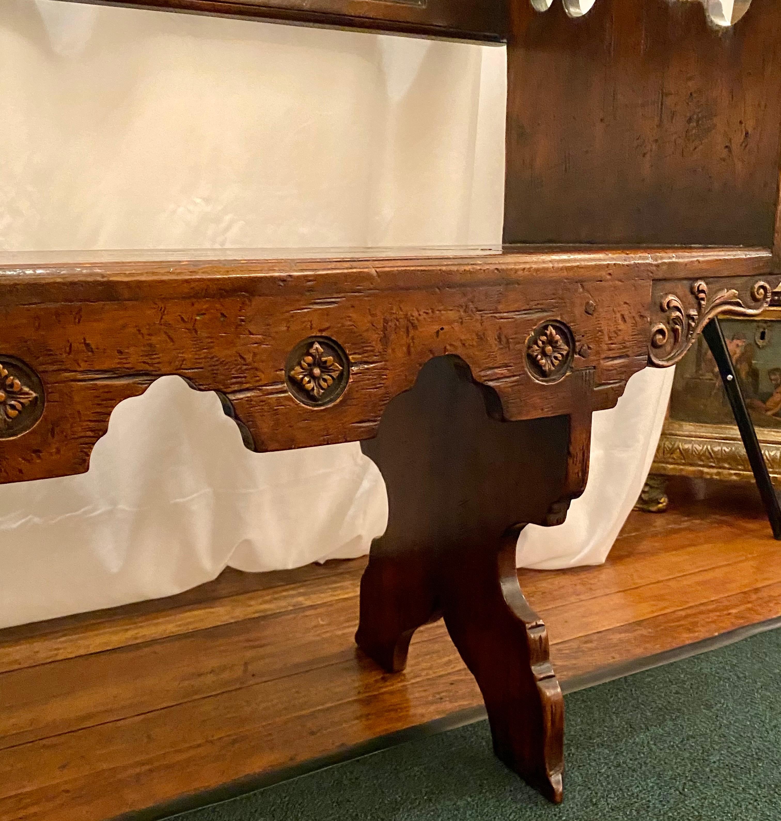 Antique 19th Century French Carved Walnut Banquette Bench, circa 1880 For Sale 3