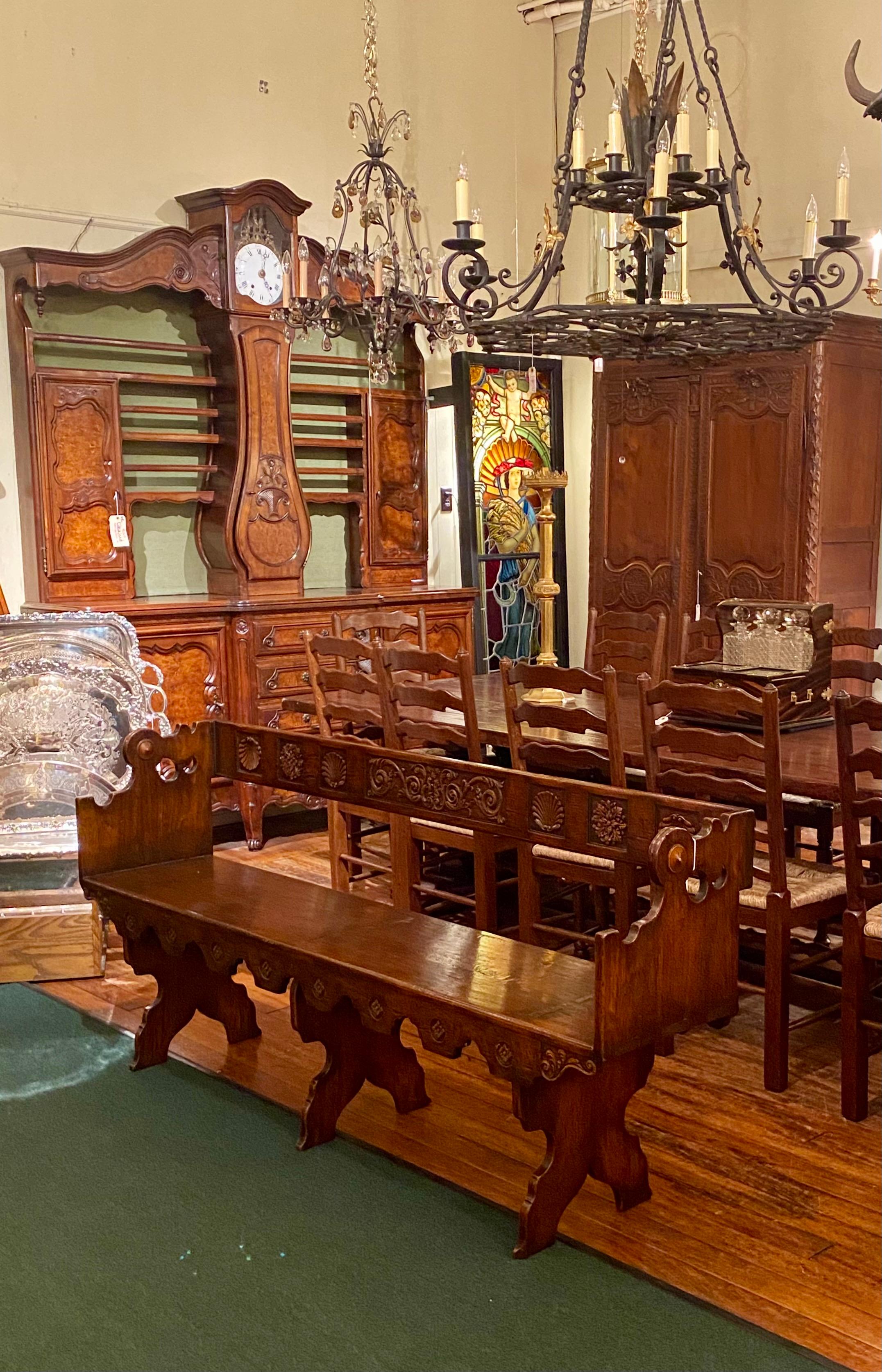 Antique 19th Century French Carved Walnut Banquette Bench, circa 1880 For Sale 6