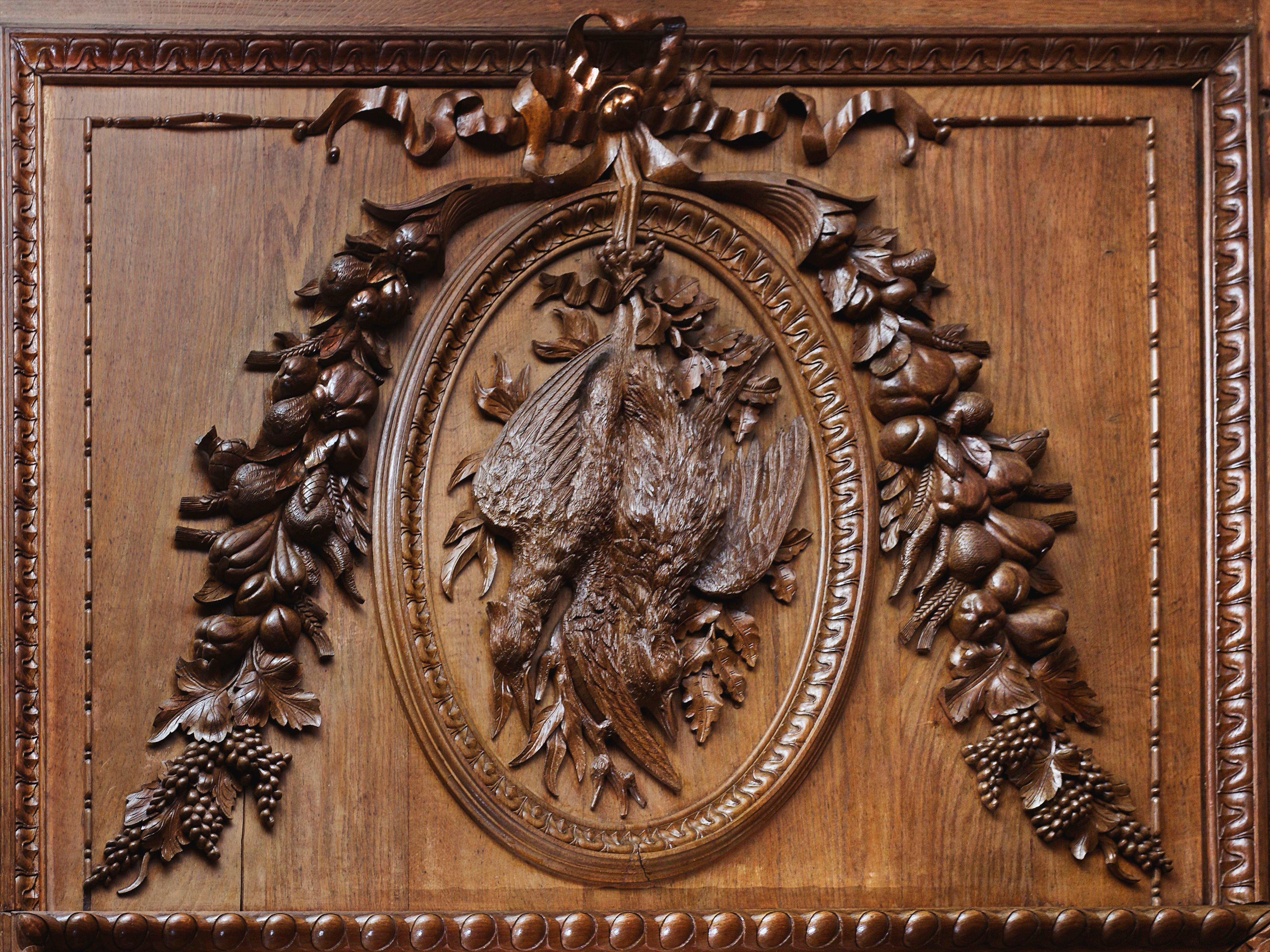 Ancienne salle de salon française du 19ème siècle en chêne à panneaux 