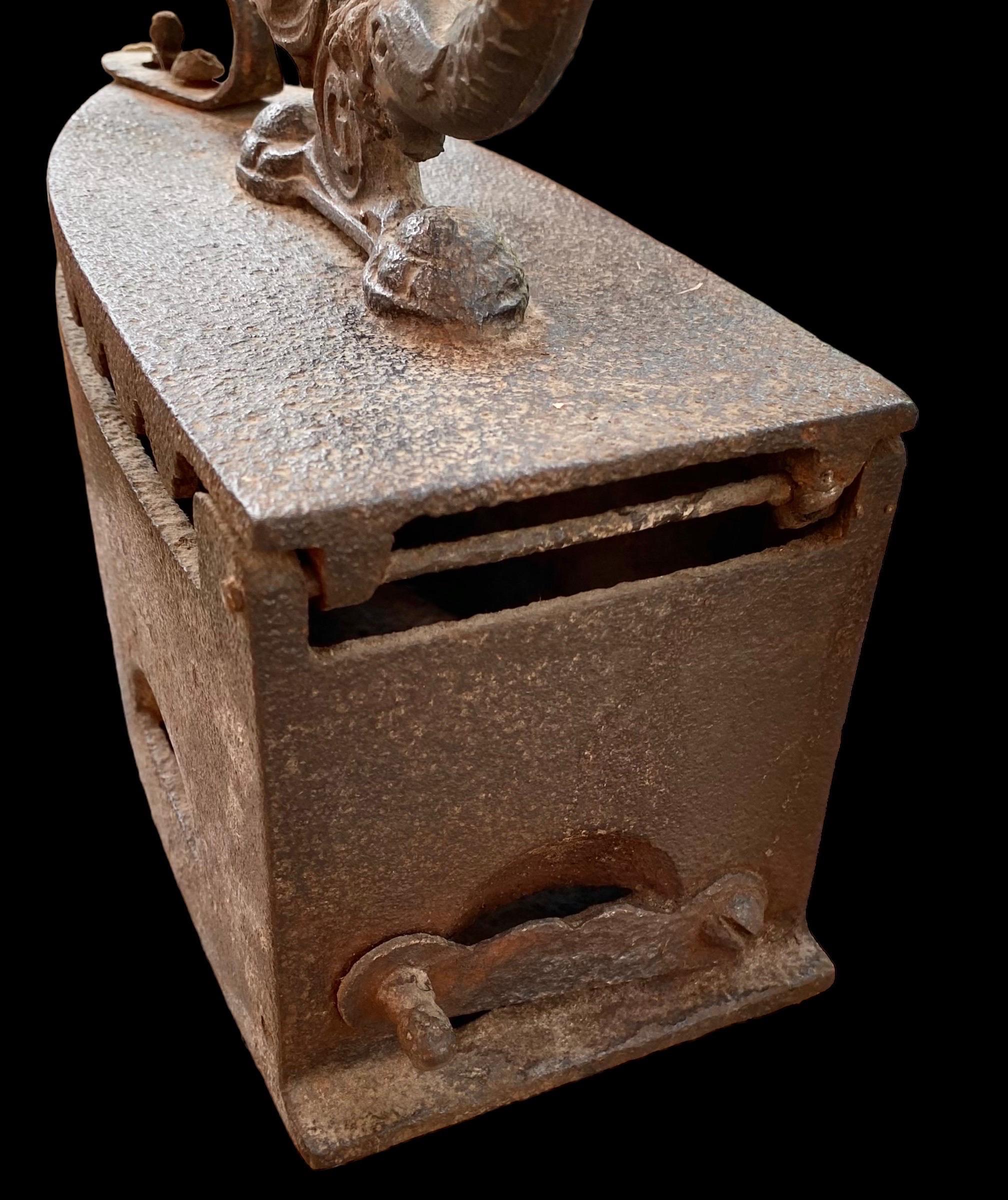 Antike 19. Jahrhundert Französisch Kohle Eisen im Zustand „Gut“ im Angebot in New Orleans, LA