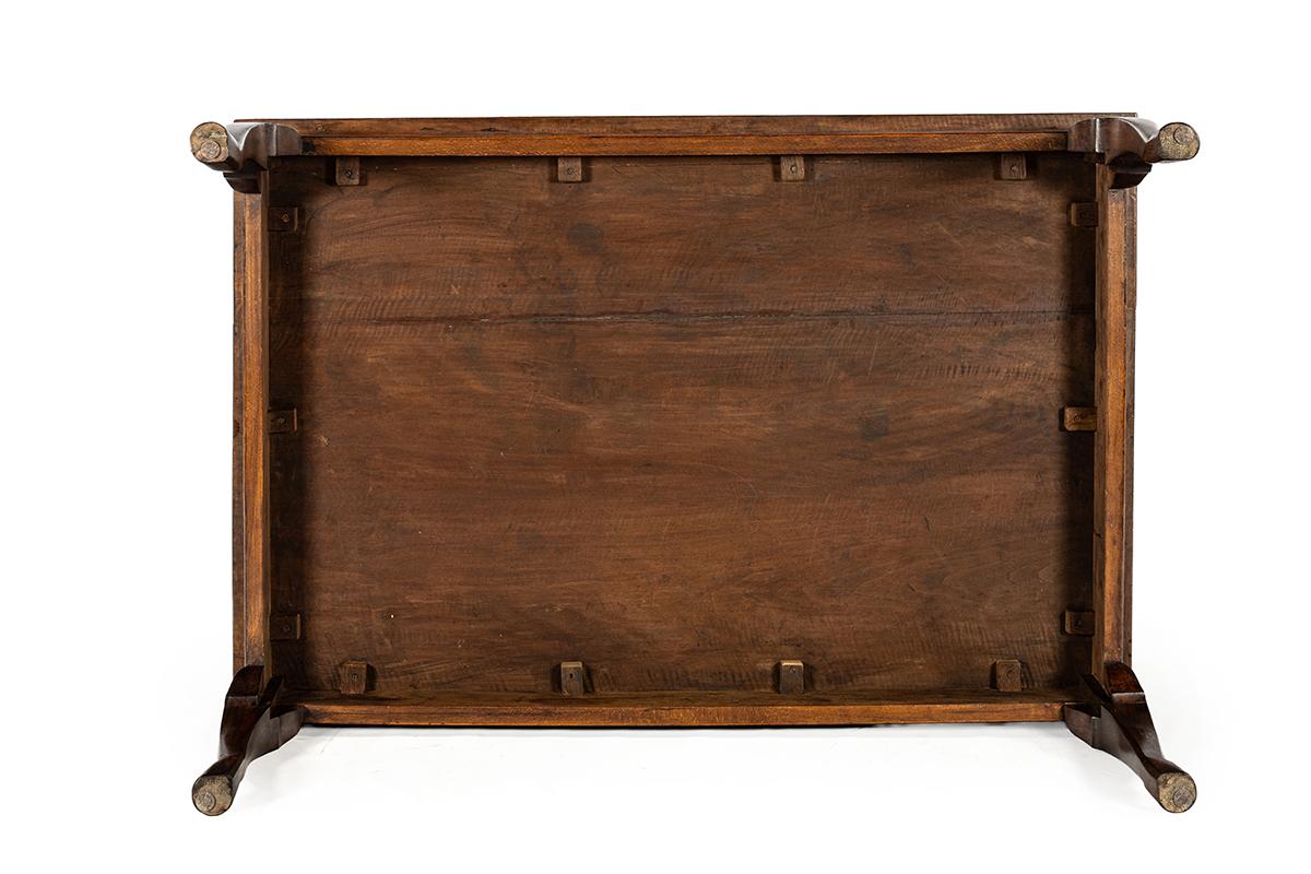 Antique 19th century  French dark warm brown Walnut Louis Philippe Coffee Table For Sale 2