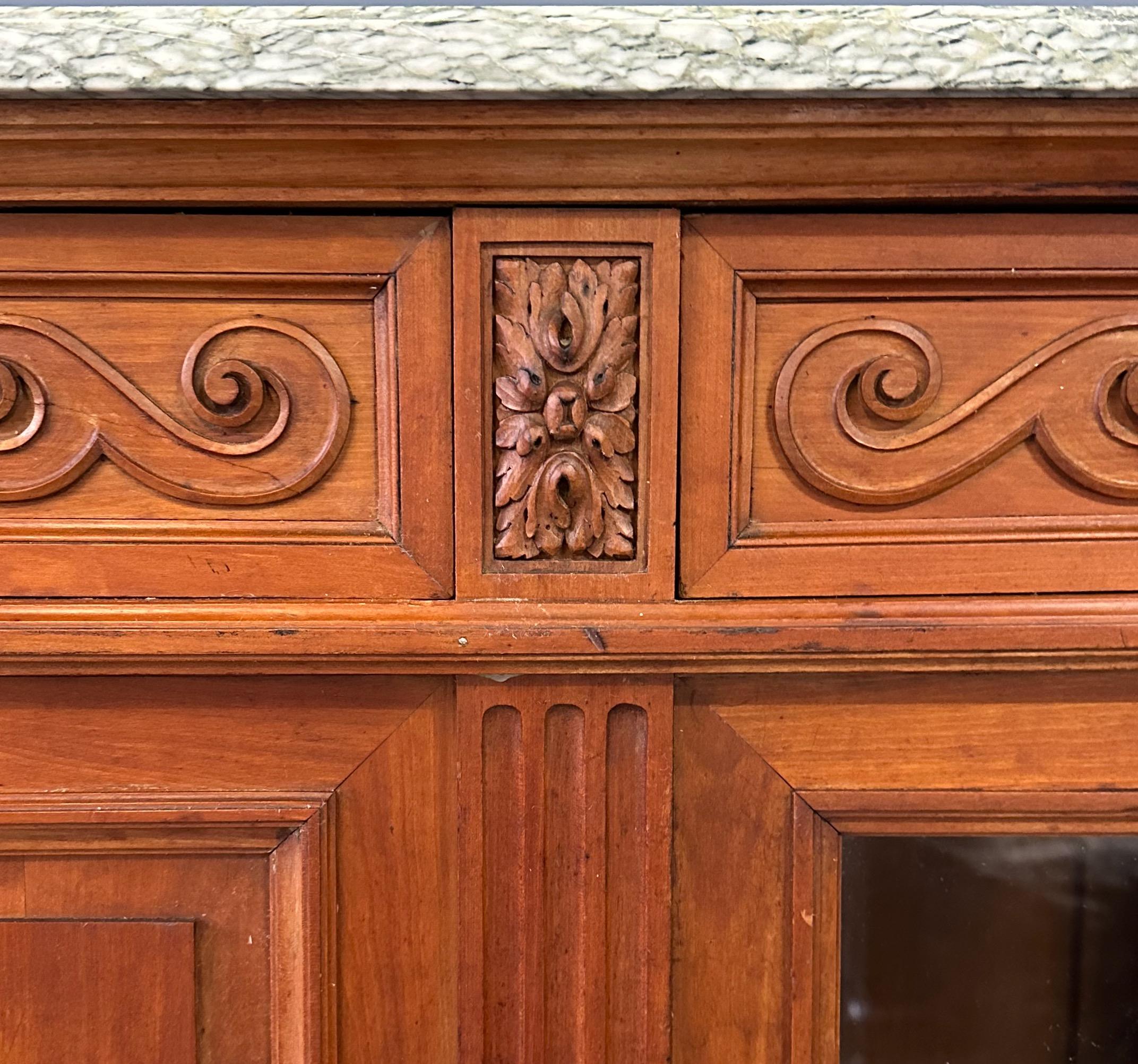 Antique 19th Century French Directoire Style Marble Top Cherrywood Aparador en venta 1