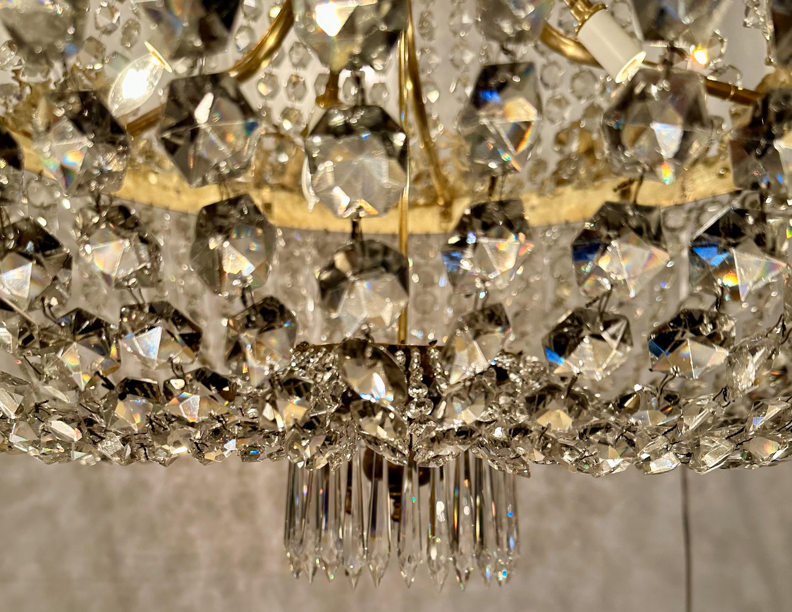Antique 19th Century French Empire Baccarat Crystal and Ormolu Chandelier. For Sale 5