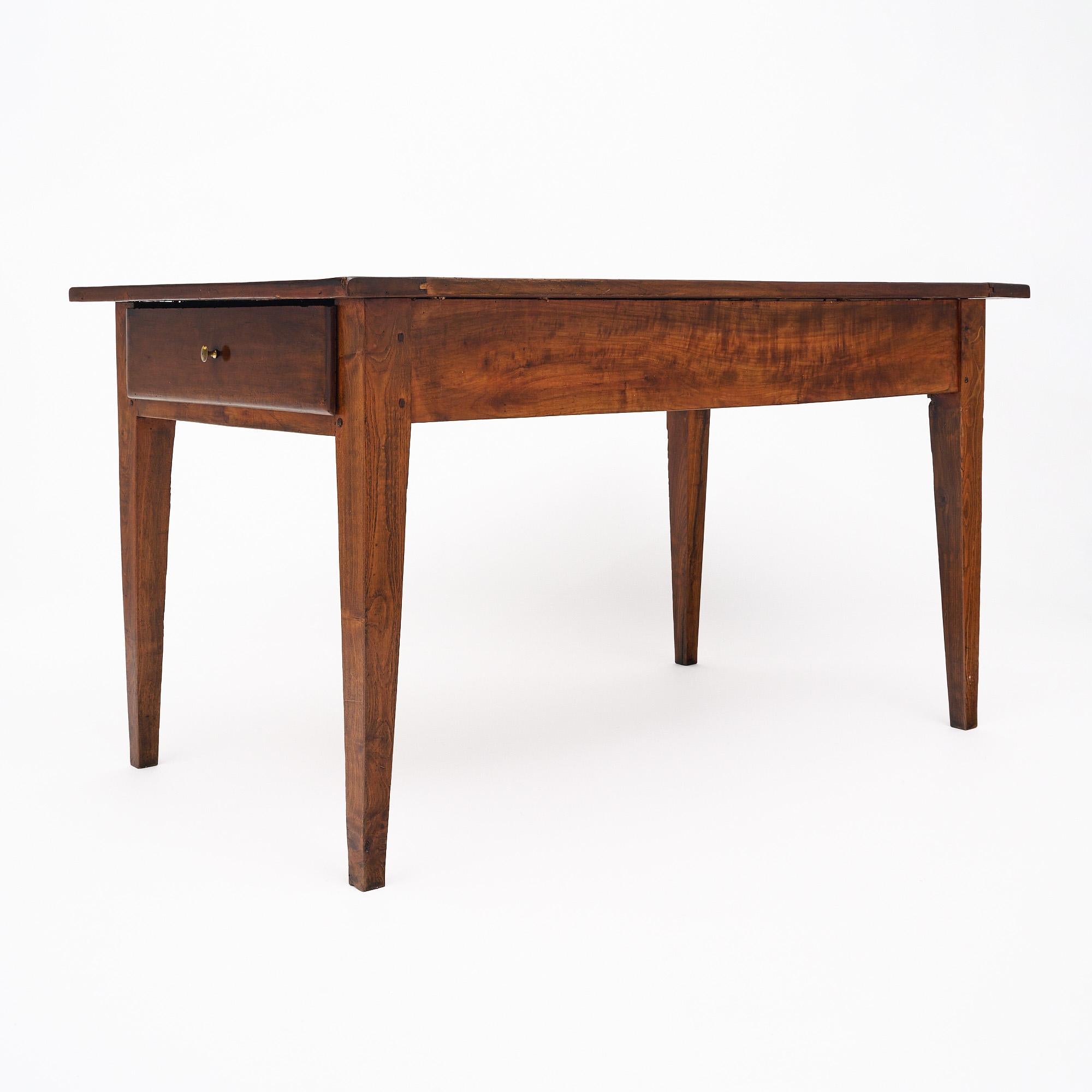 Table de ferme française ancienne du 19ème siècle en vente 2