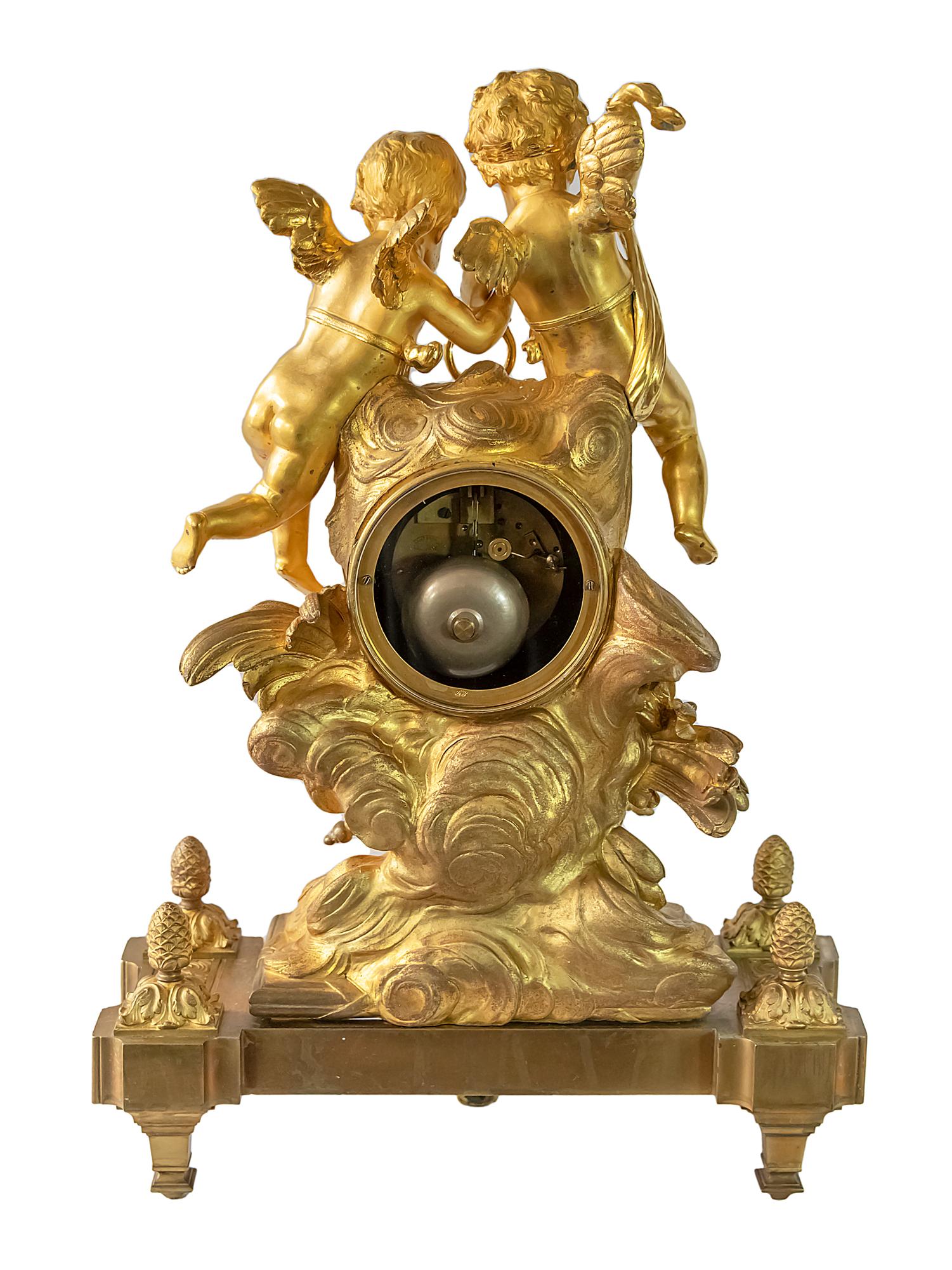 Antique 19th Century French Gilded Bronze Mantel Clock For Sale 3