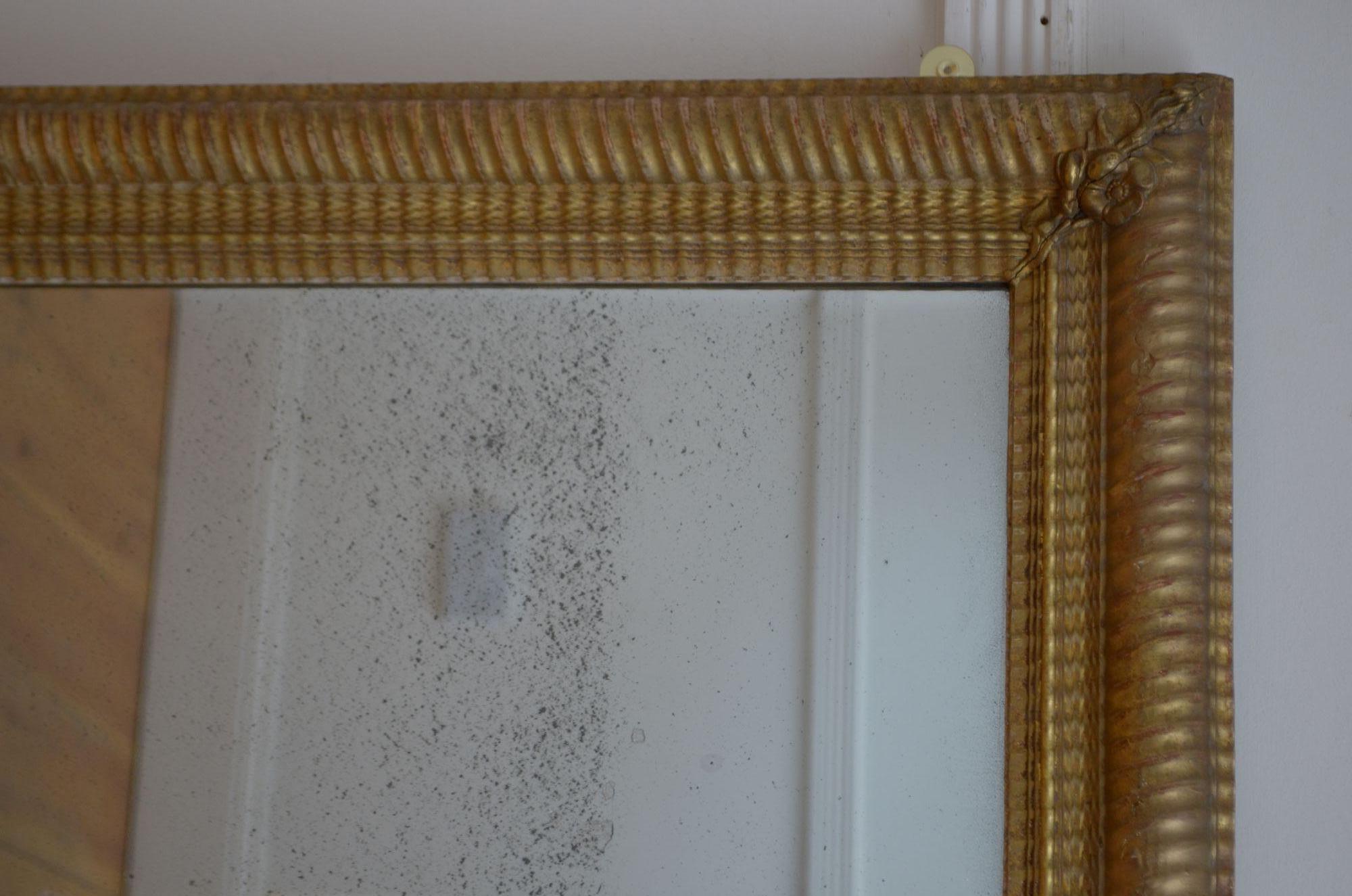 Feuille d'or Antique 19ème siècle Français Miroir doré en vente
