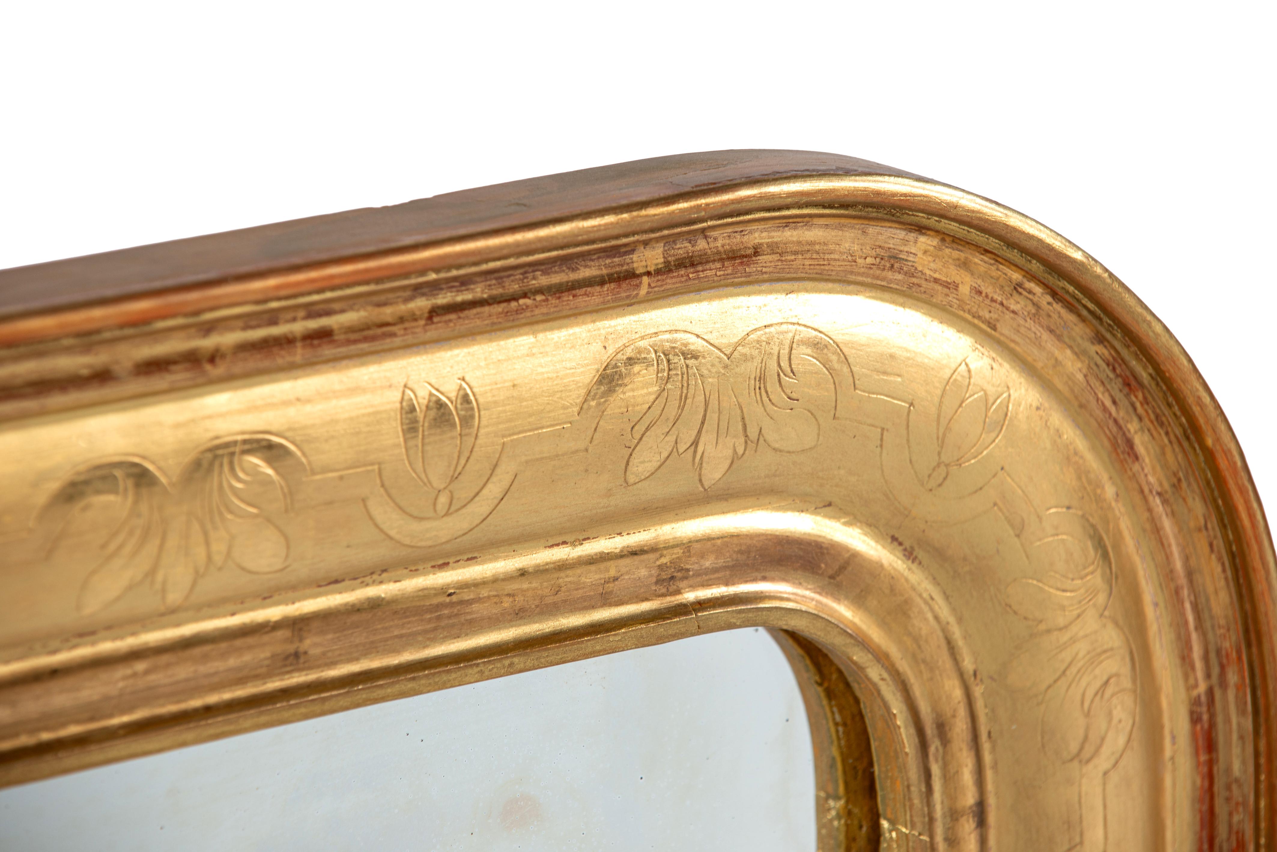 Dorato Antique French del XIX secolo, specchio Louis Philippe dorato e lucidato a foglia d'oro in vendita