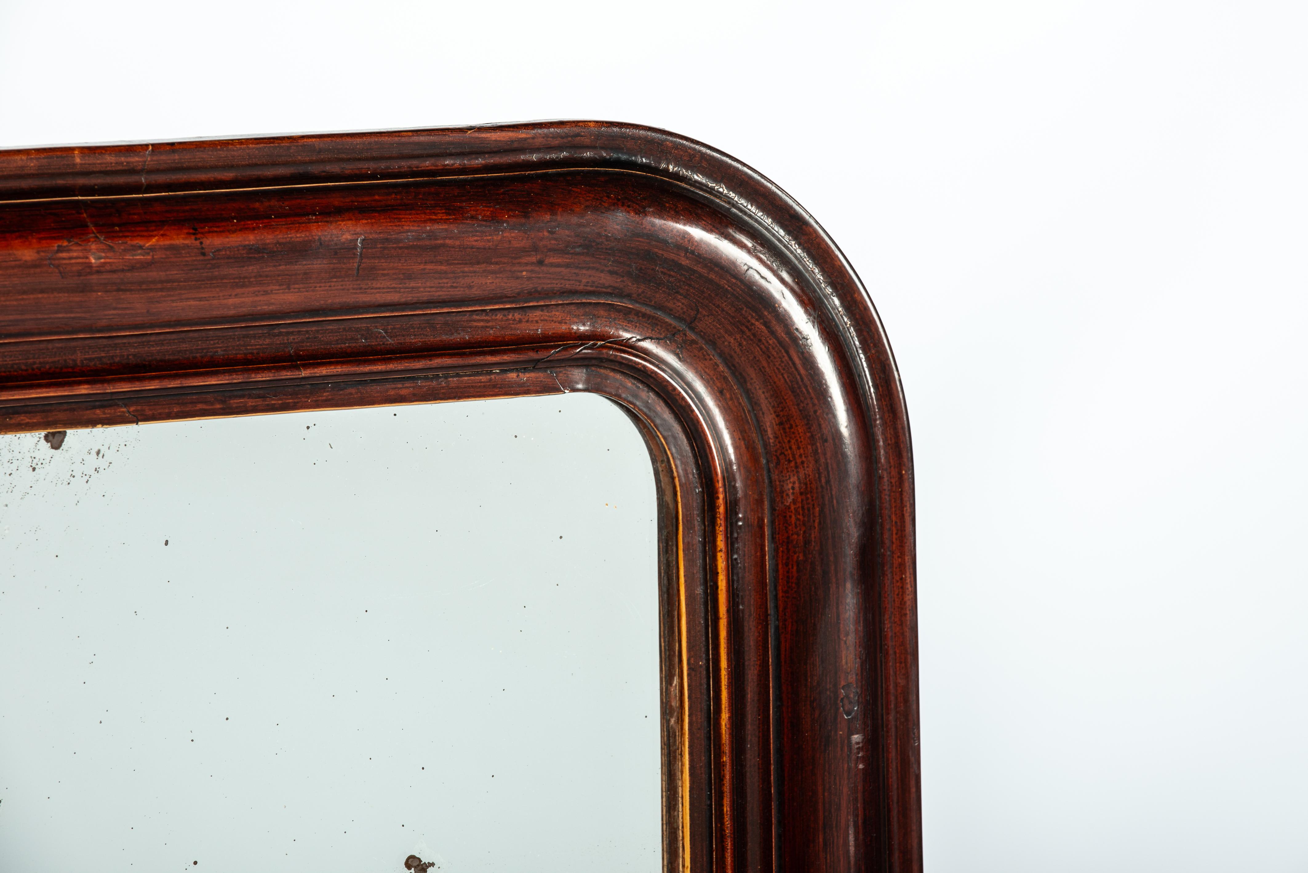 Antique 19th Century French Grain Painted Mahogany Louis Philippe Mirror In Distressed Condition For Sale In Casteren, NL