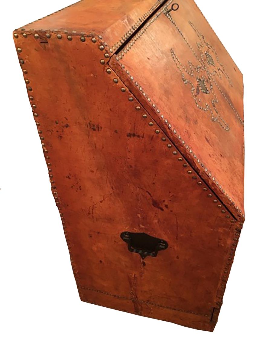 Mid-19th Century Antique 19th Century French Leather Bureau with Red Linen Interior Lining