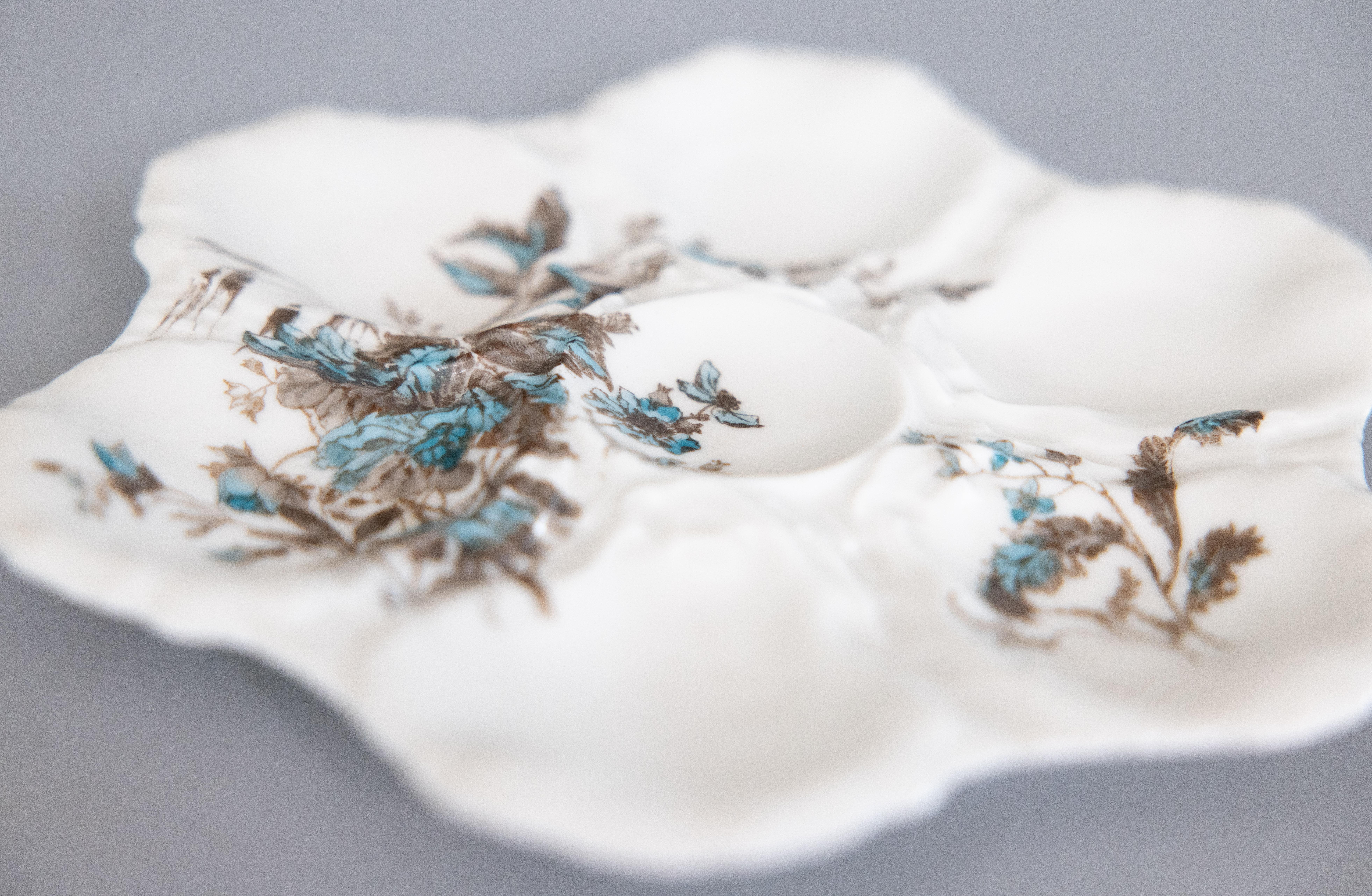 Antiguo Plato de Ostra Floral de Porcelana de Limoges Francesa del Siglo XIX De campo en venta