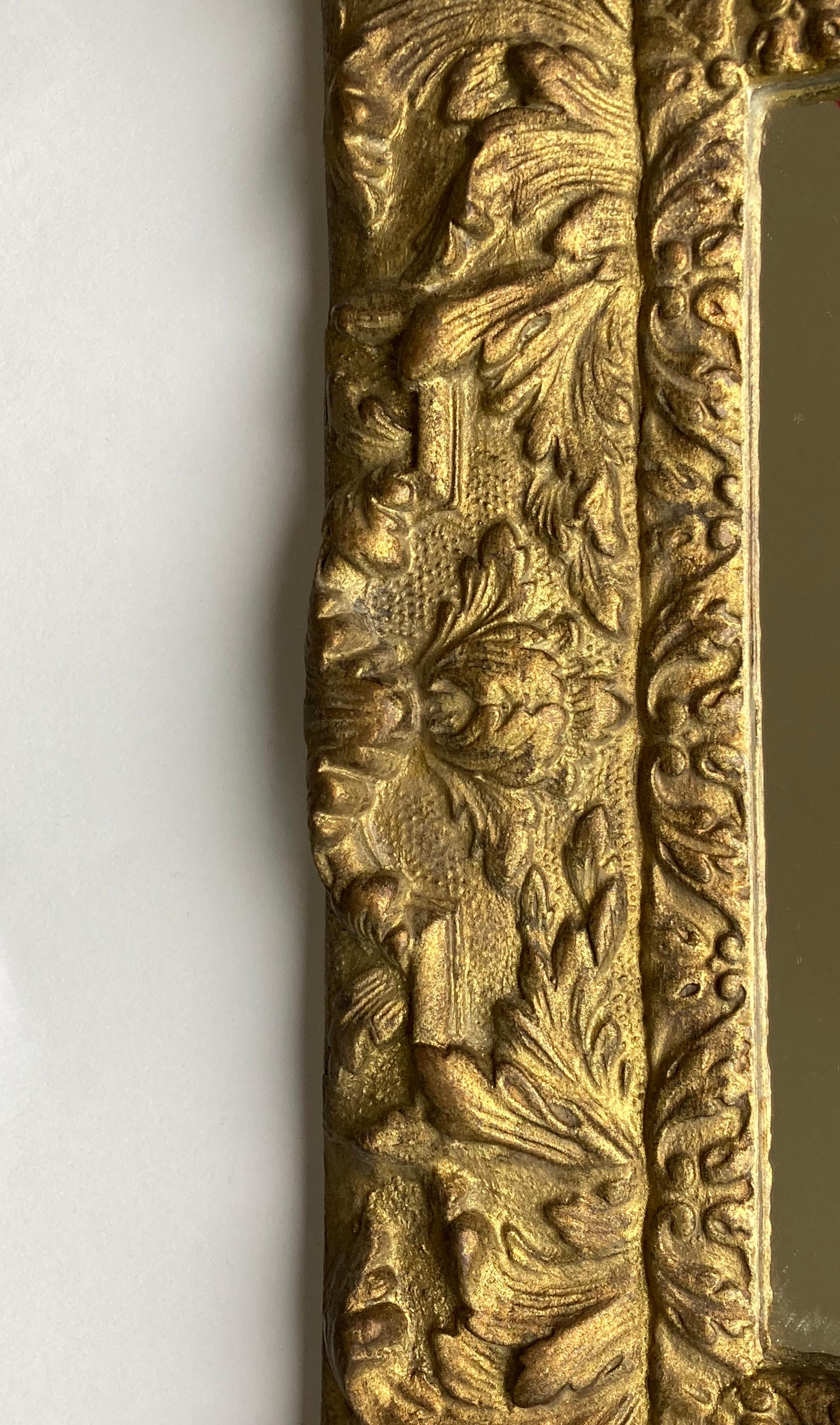 Antique miroir mural français du 19ème siècle de style Louis XIV en bois doré Bon état - En vente à COLMAR, FR