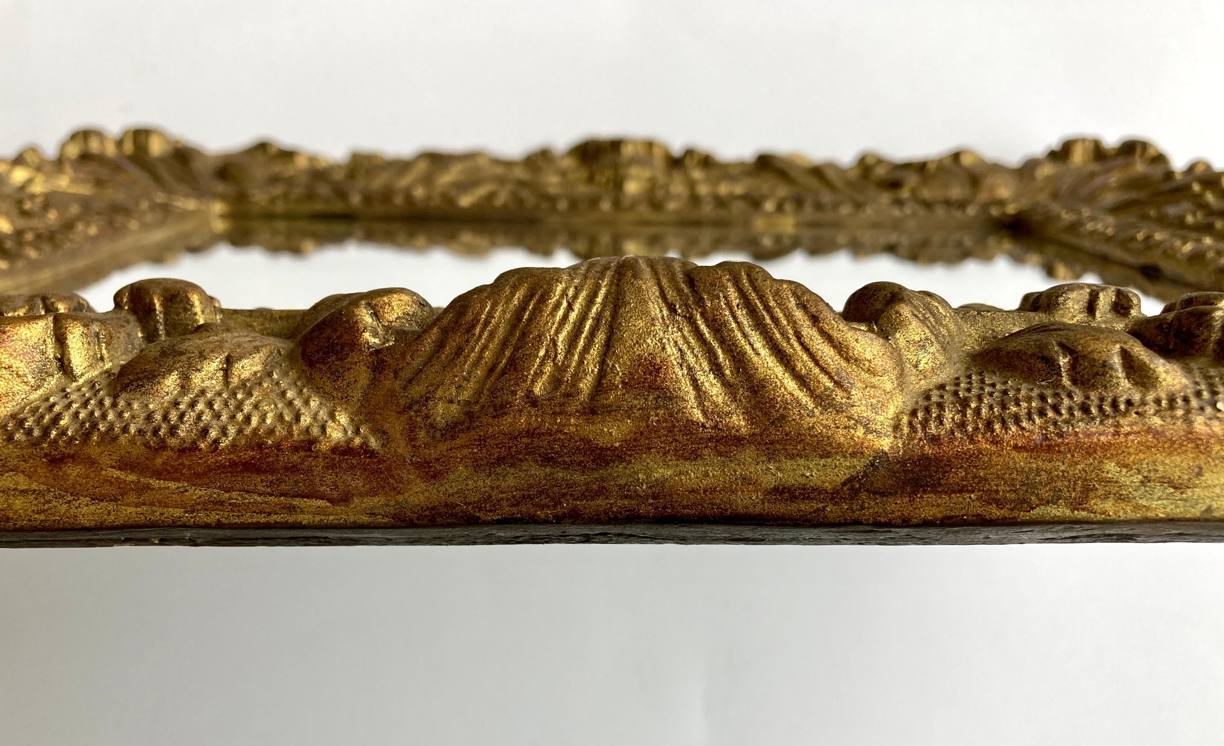 Bois de feuillus Antique miroir mural français du 19ème siècle de style Louis XIV en bois doré en vente