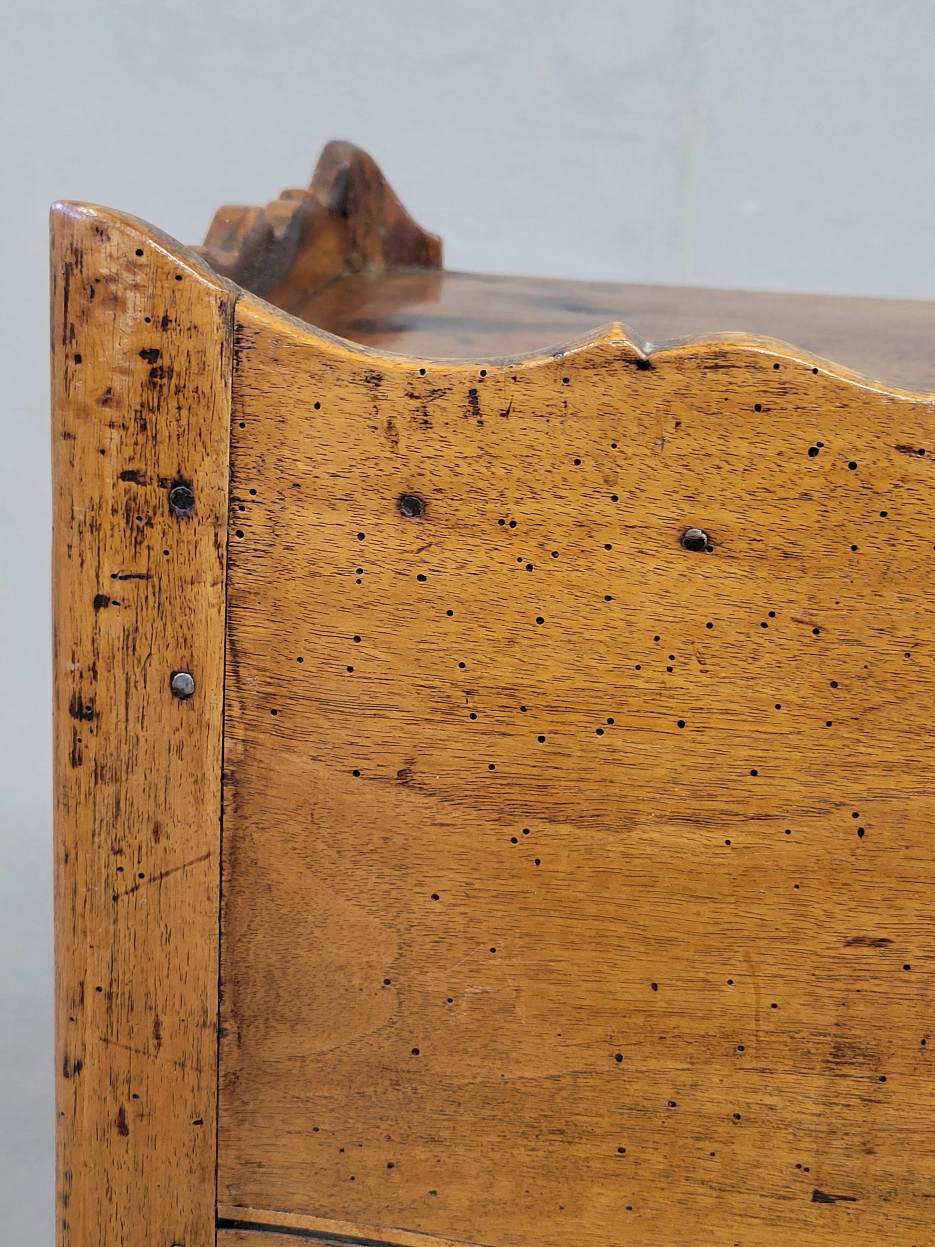 Antique 19th Century French Louis XV Style Walnut Cherry Chevet Nightstand For Sale 5