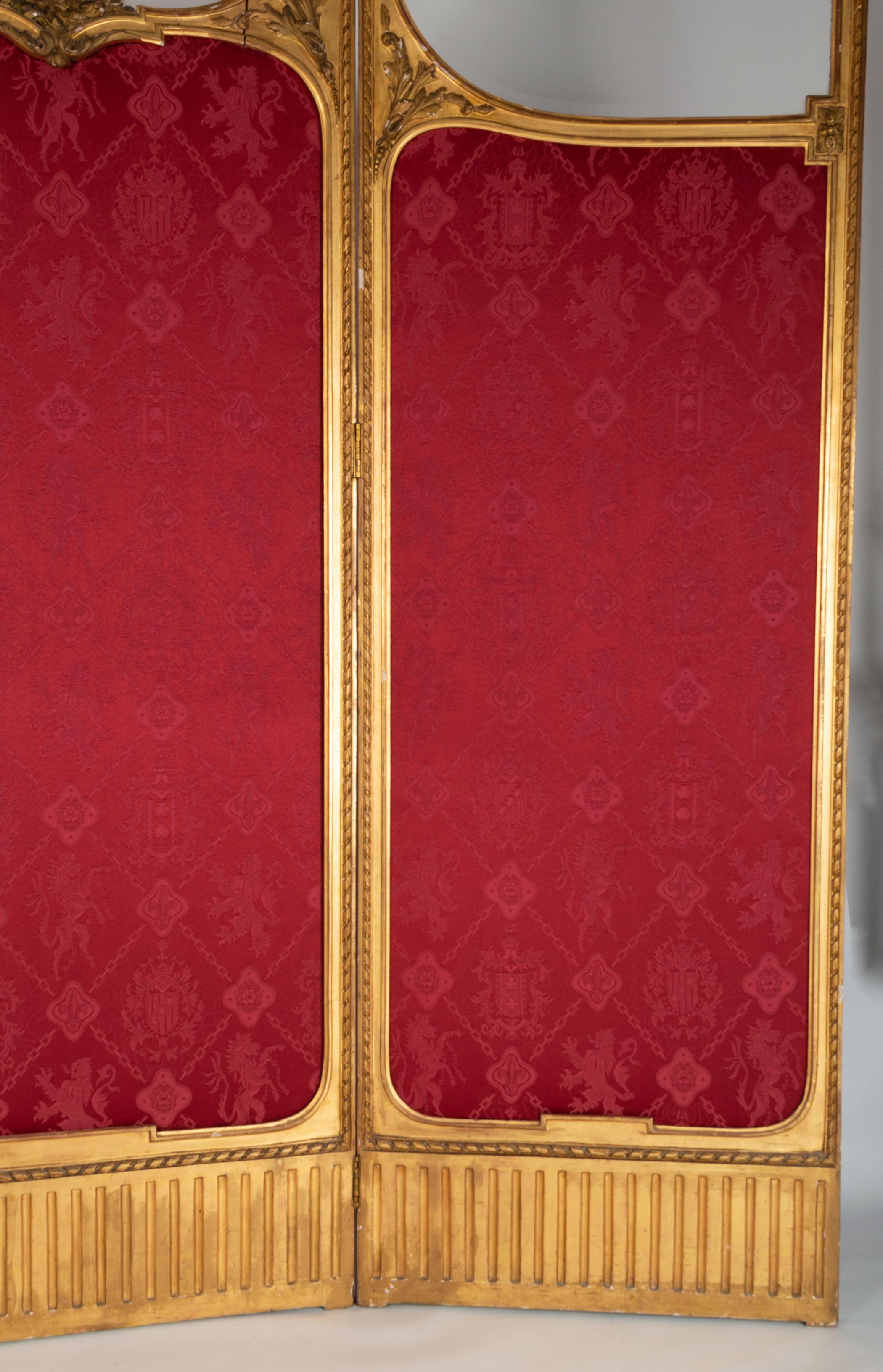 Antike 19. Jahrhundert Französisch Louis XVI Stil vergoldet drei Panel Bildschirm Raumteiler im Angebot 1