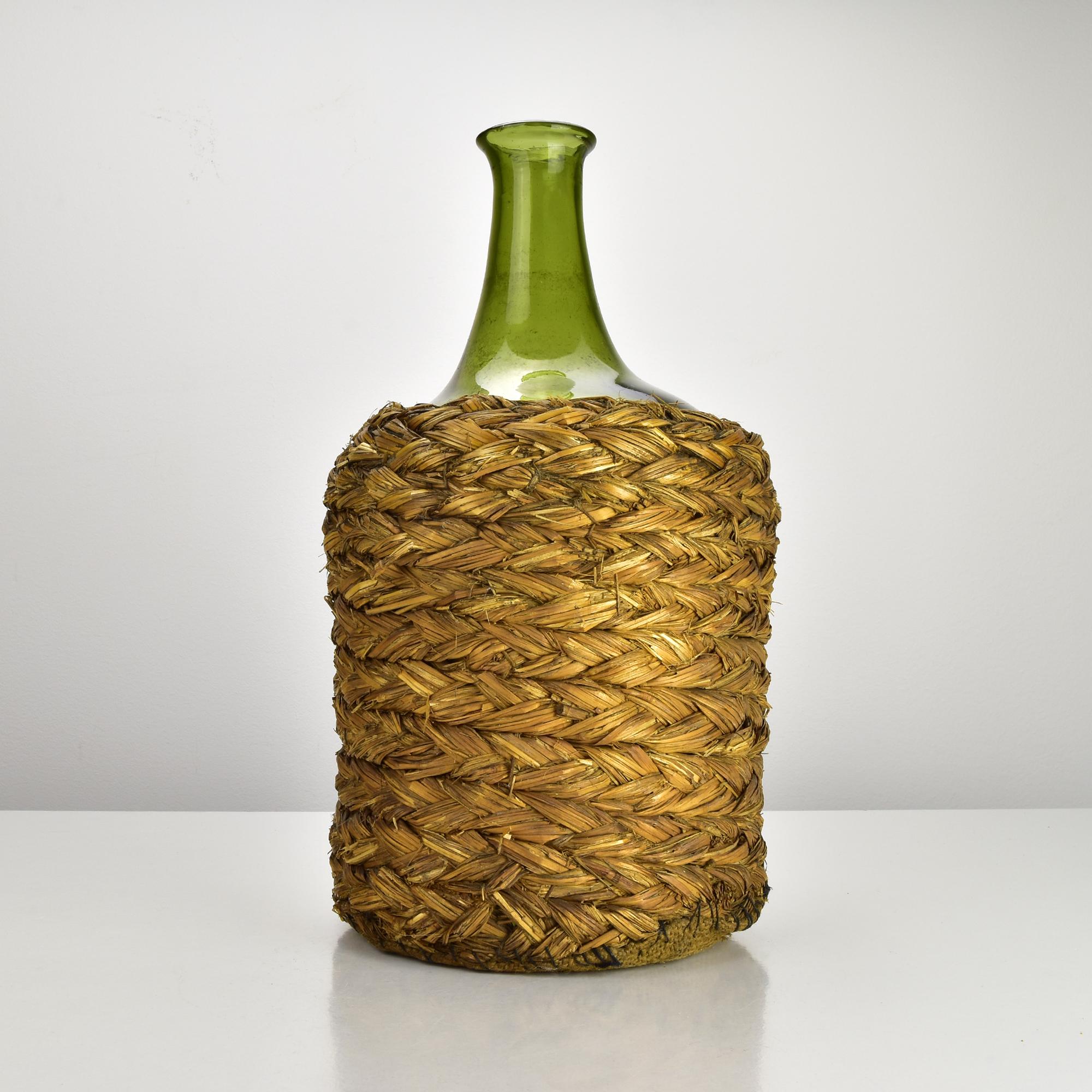Antiguo Siglo XIX Botella de Vino Francesa de Vidrio Soplado Cesta de Paja Enjaulada Francés en venta