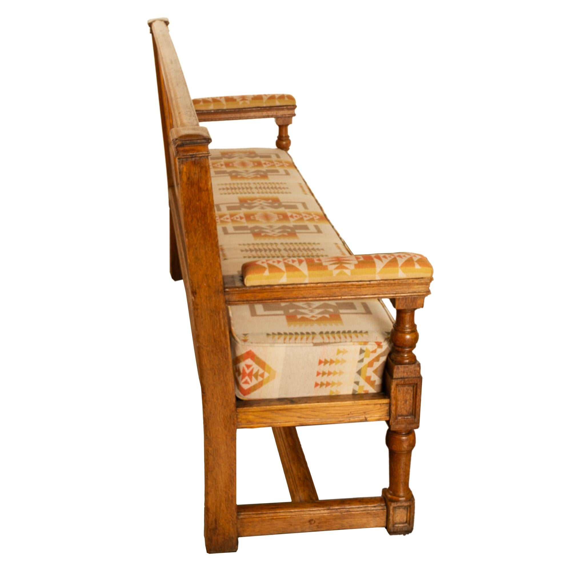 Antique Banc en chêne français du 19ème siècle Pendleton Chief Joseph Fabric 1880 Bon état - En vente à Portland, OR