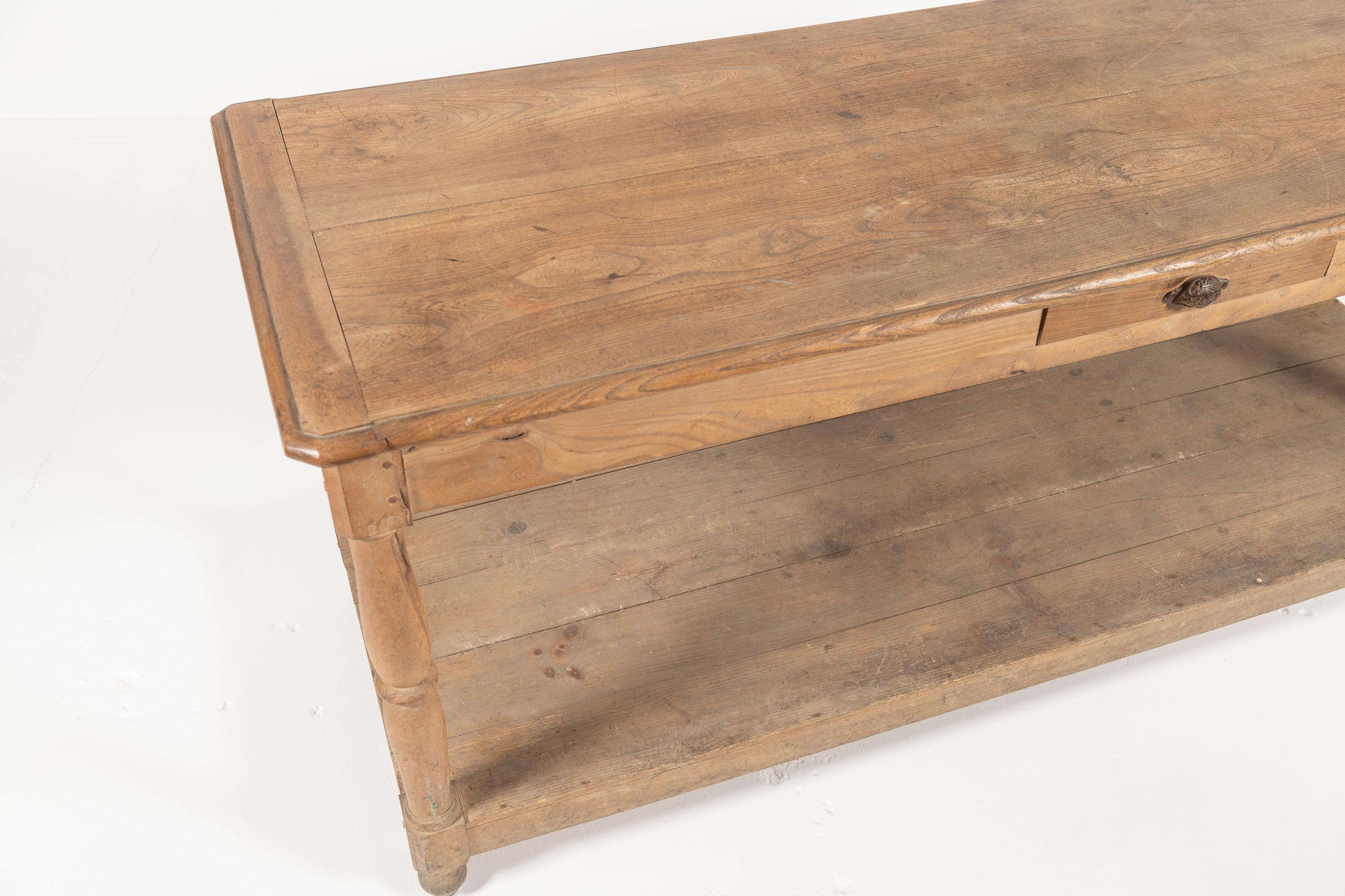 Ancienne table à drapiers en Oak français du 19ème siècle en vente 1