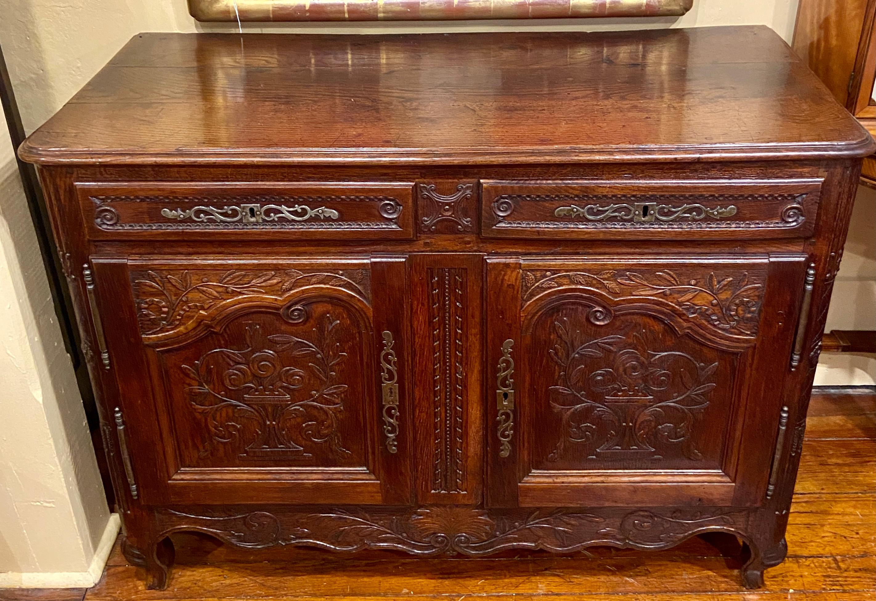 Antique 19th Century French Provincial Fruitwood Buffet In Good Condition For Sale In New Orleans, LA