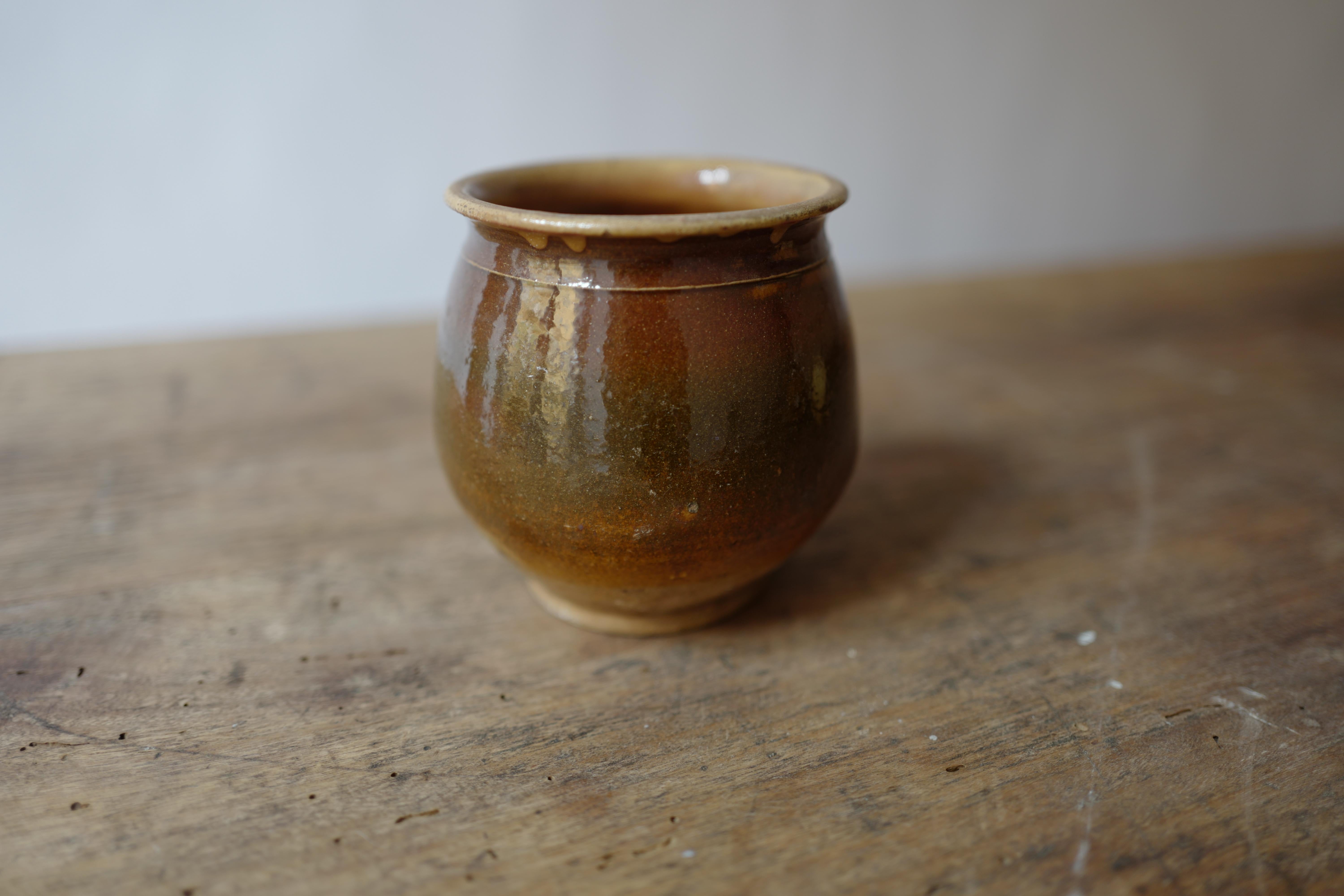 Antique 19th Century French Provincial Honey Pot – Brown Glazed Petit Pottery In Good Condition For Sale In Milano, IT