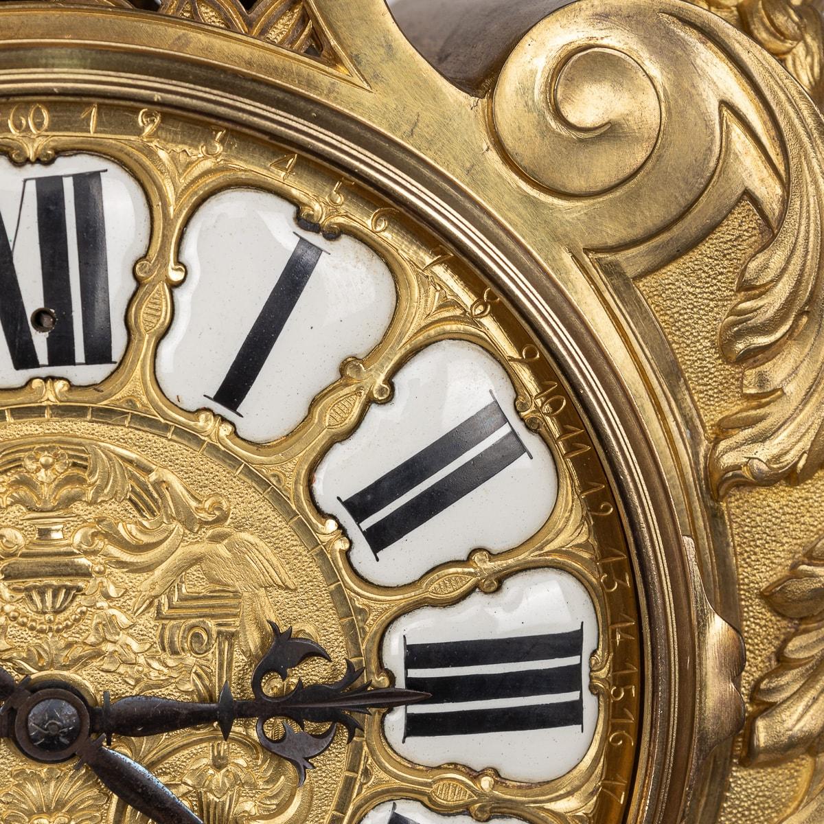 Horloge ancienne de style Régence française du 19ème siècle en bronze doré, Thuret A Paris en vente 6