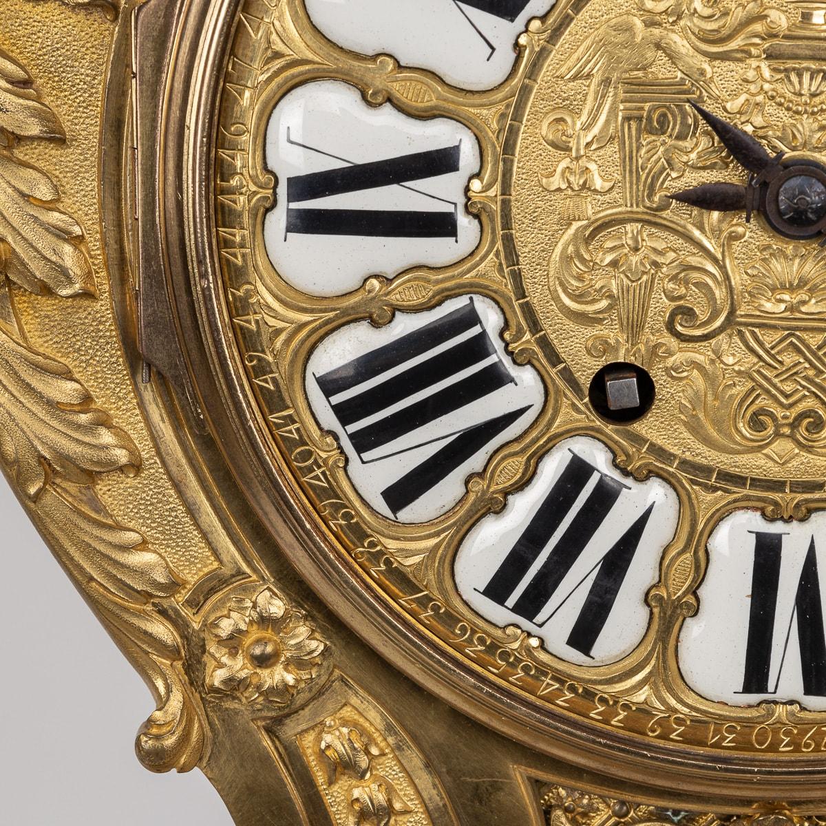 Horloge ancienne de style Régence française du 19ème siècle en bronze doré, Thuret A Paris en vente 9