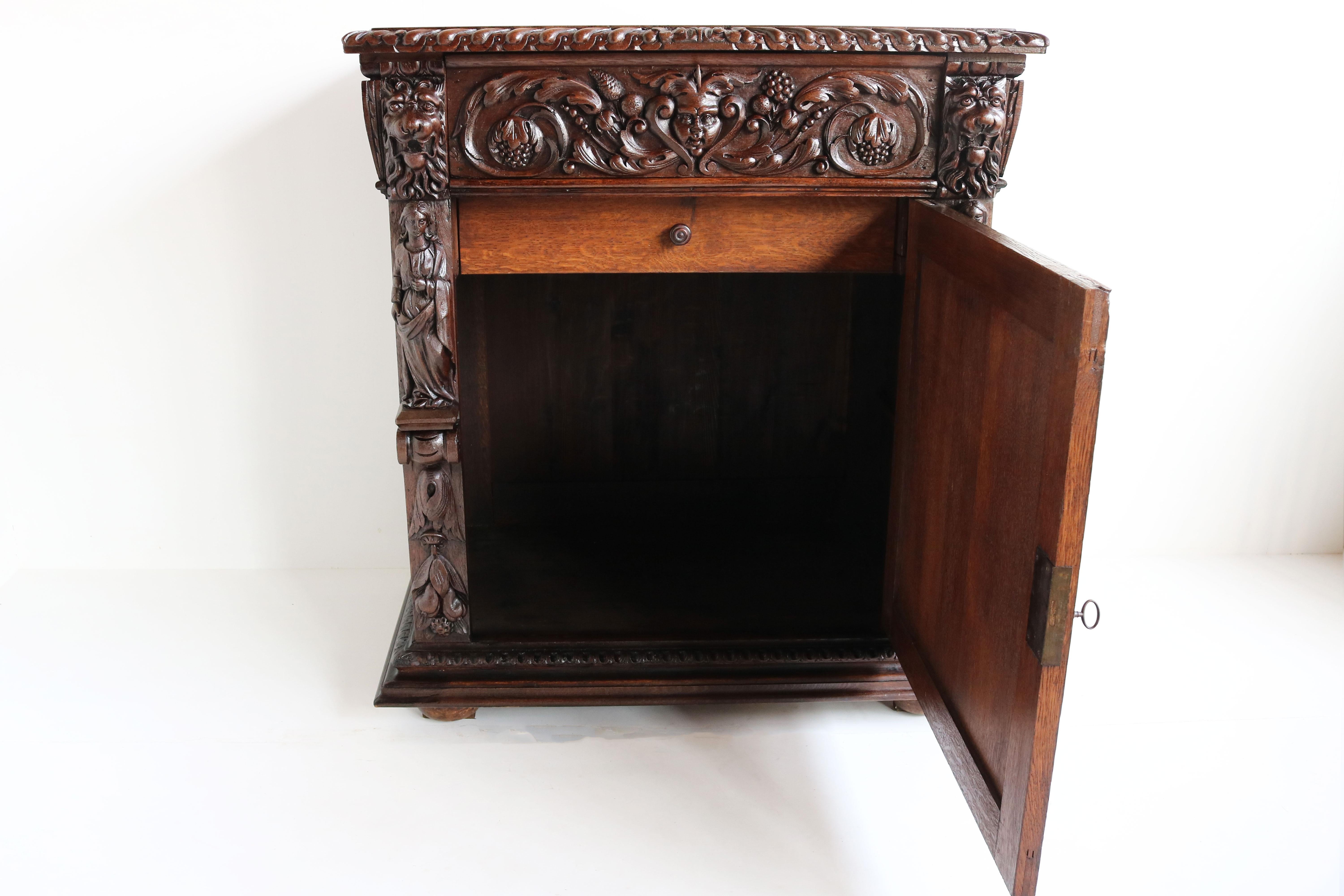 Antique 19th Century French Renaissance Revival Cabinet Lions Dragons Carved Oak 10