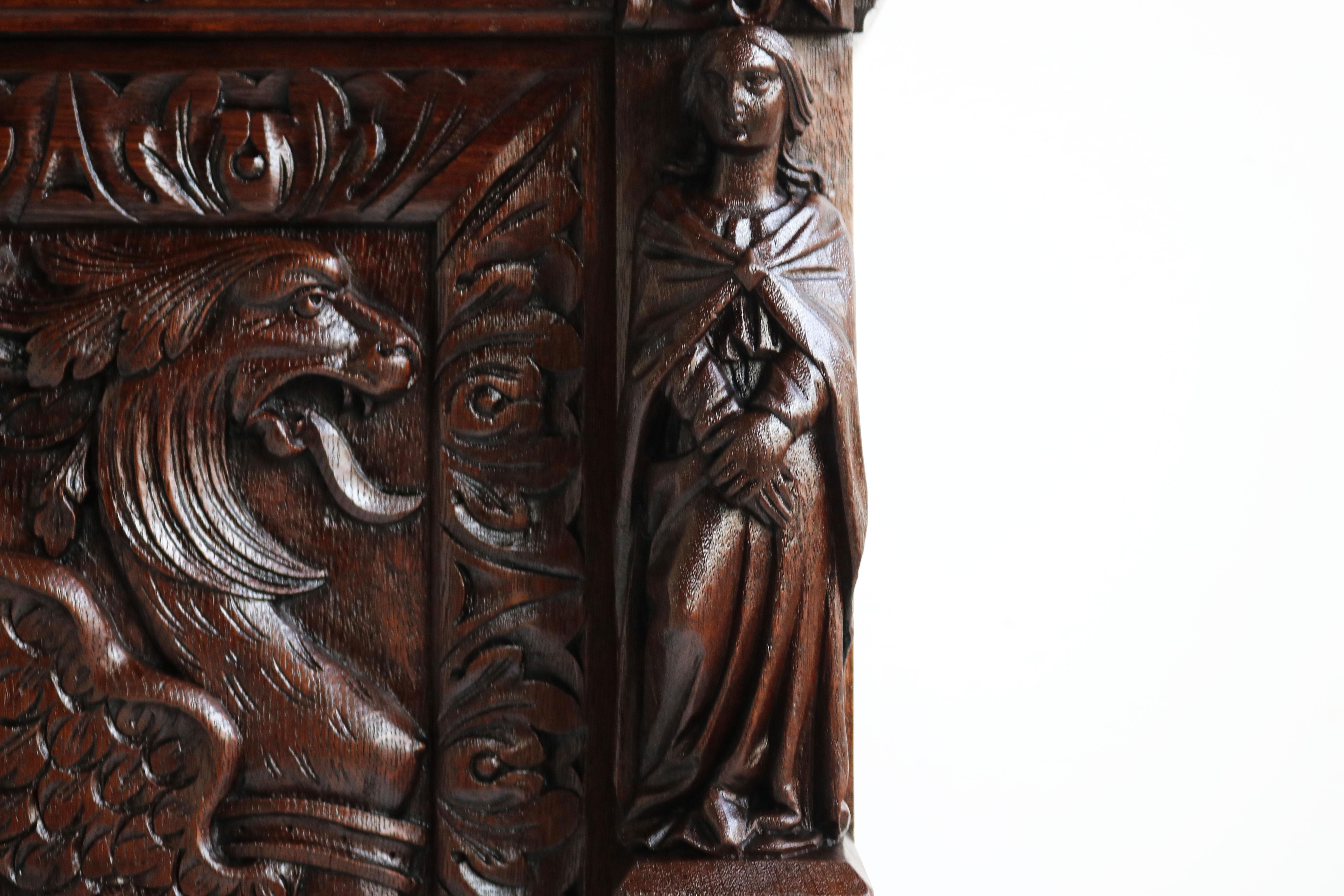 Antique 19th Century French Renaissance Revival Cabinet Lions Dragons Carved Oak 5