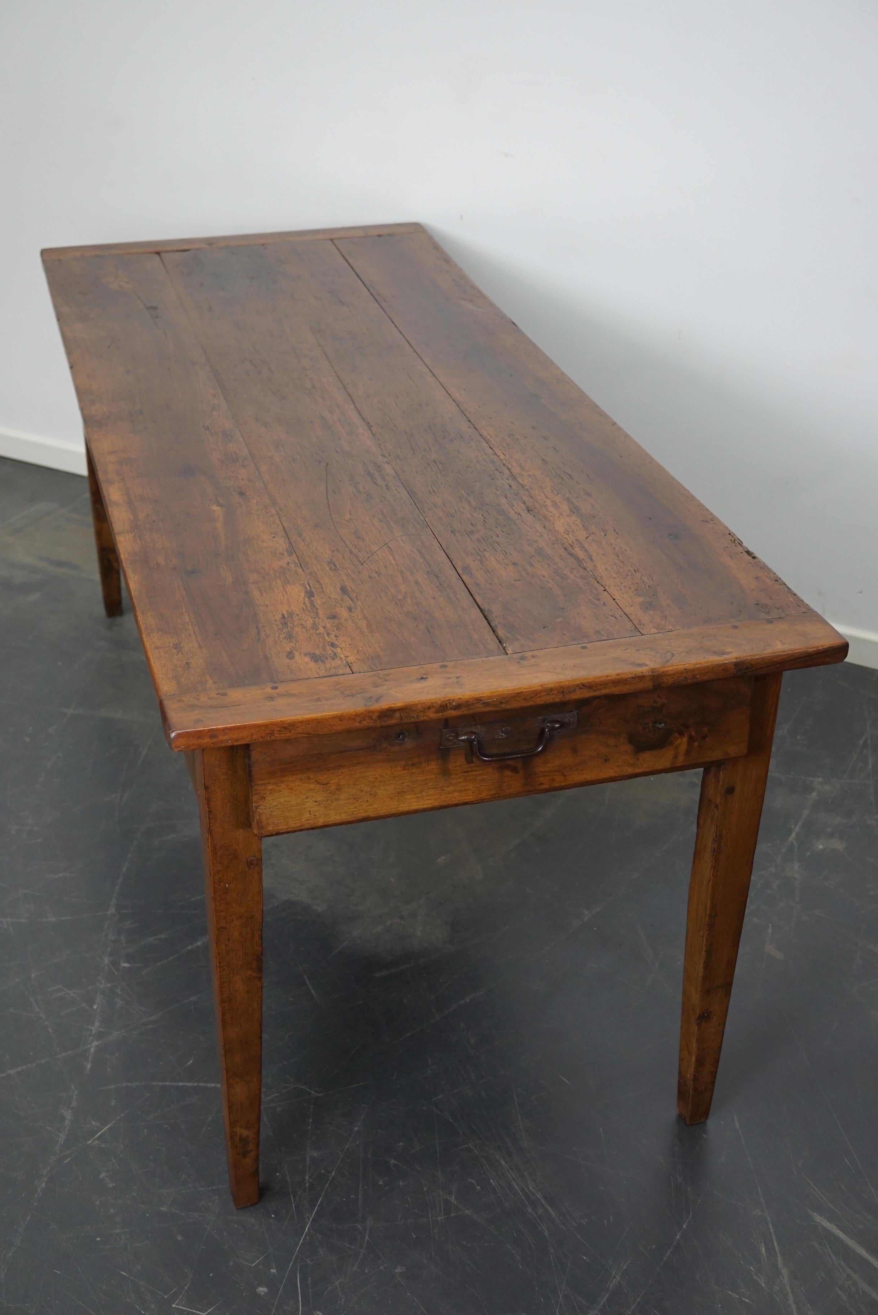 Antique 19th Century French Rustic Farmhouse Dining Table Fruitwood & Chestnut In Good Condition In Nijmegen, NL