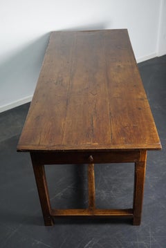 Ancienne table à manger rustique française du 19ème siècle en chêne et châtaignier de ferme