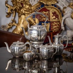 Antiguo servicio de té de cinco piezas Odiot de plata maciza francesa del siglo XIX circa 1880