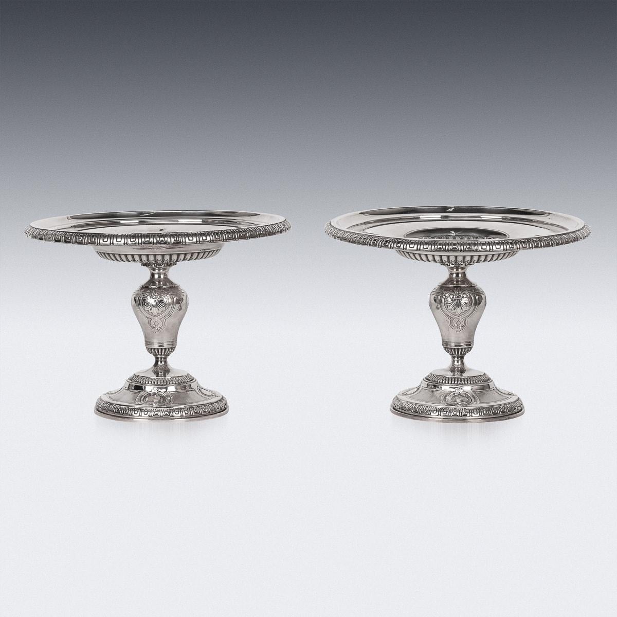 Autre Ancienne paire d'anges en argent massif du 19e siècle, A.I.C. Freres C.1890 en vente