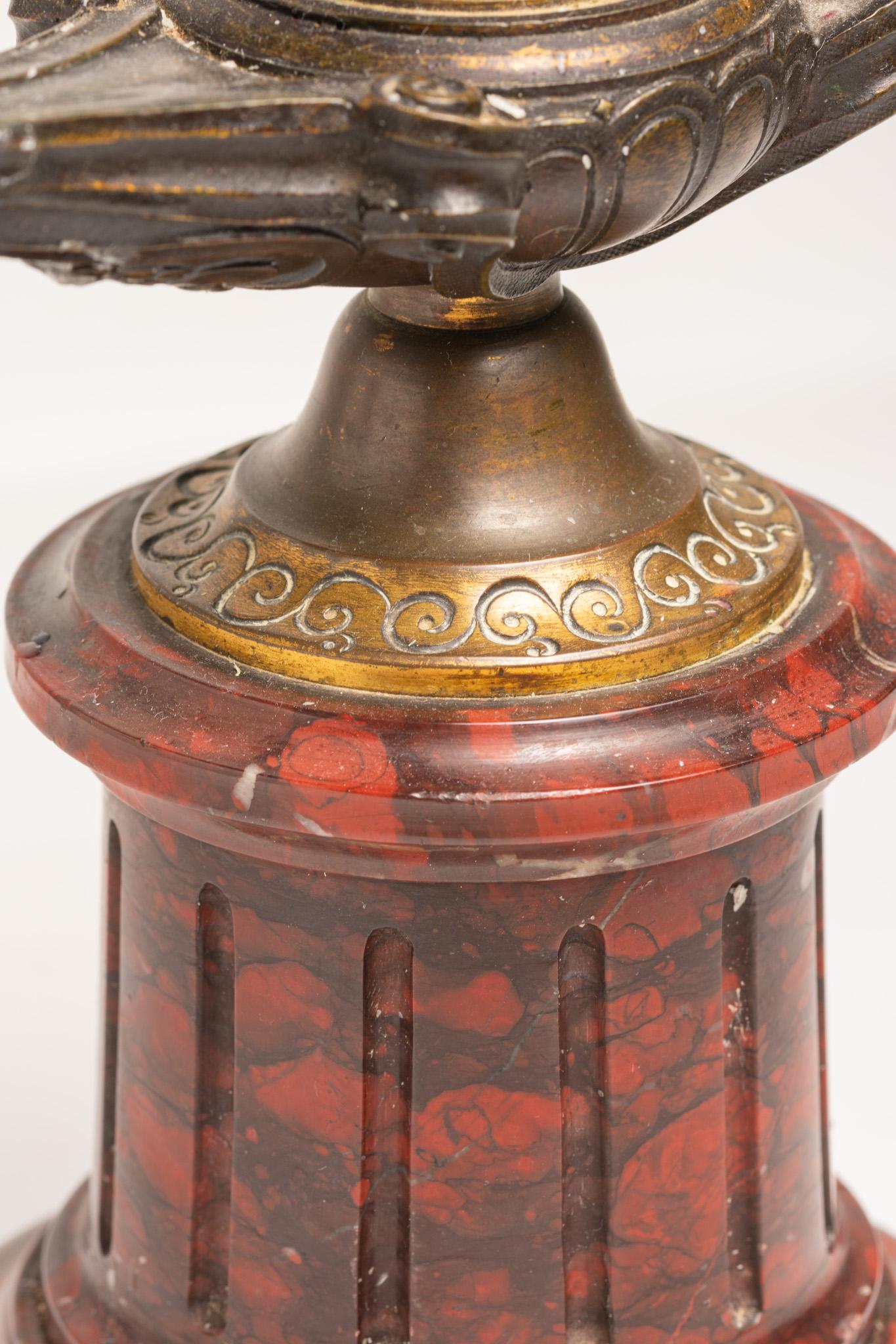 Chandeliers anciens du XIXe siècle en forme de grue et de tortue, de style français en vente 6