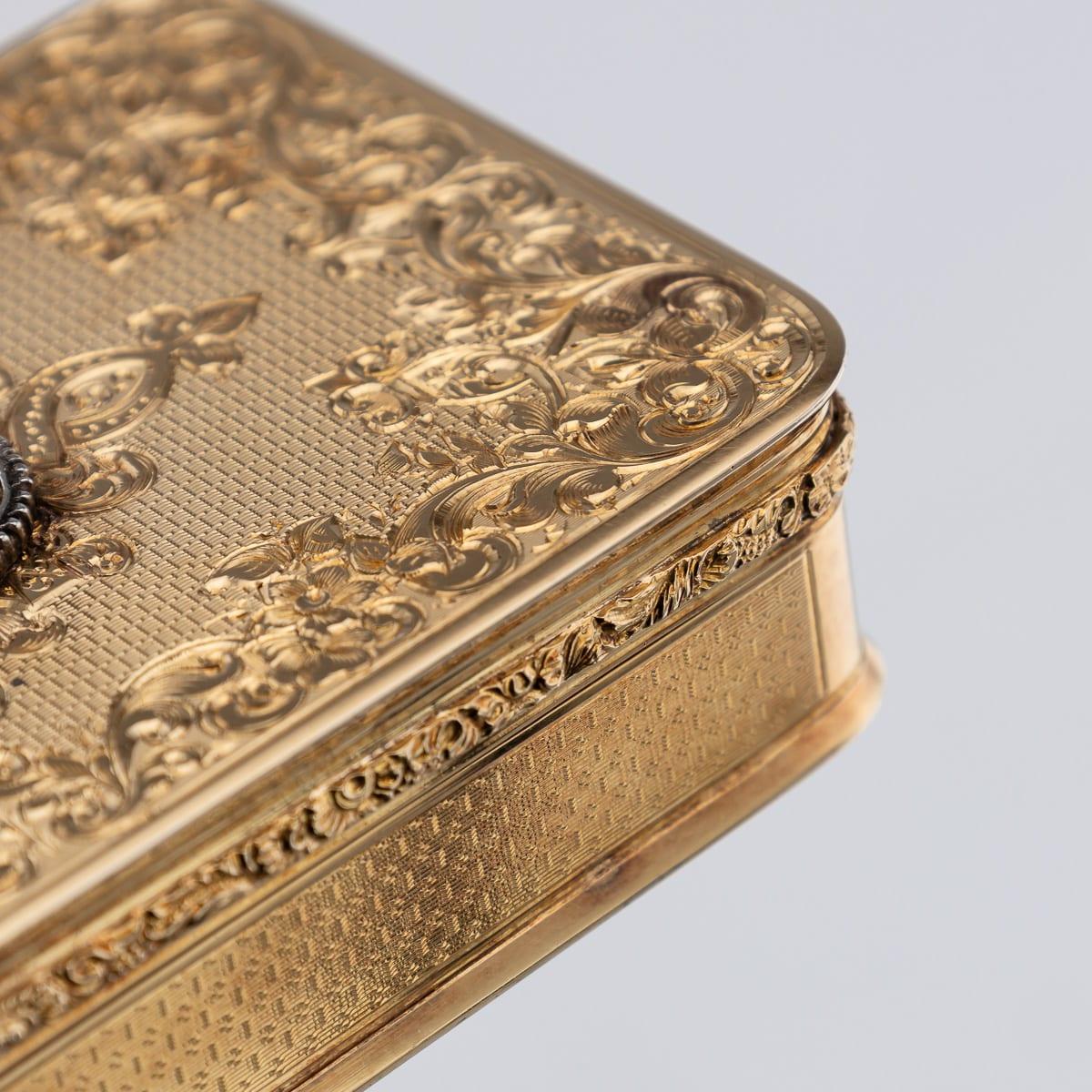 Antique 19th Century German 18K Solid Gold & Diamond Snuff Box, Hanau c.1840 For Sale 12