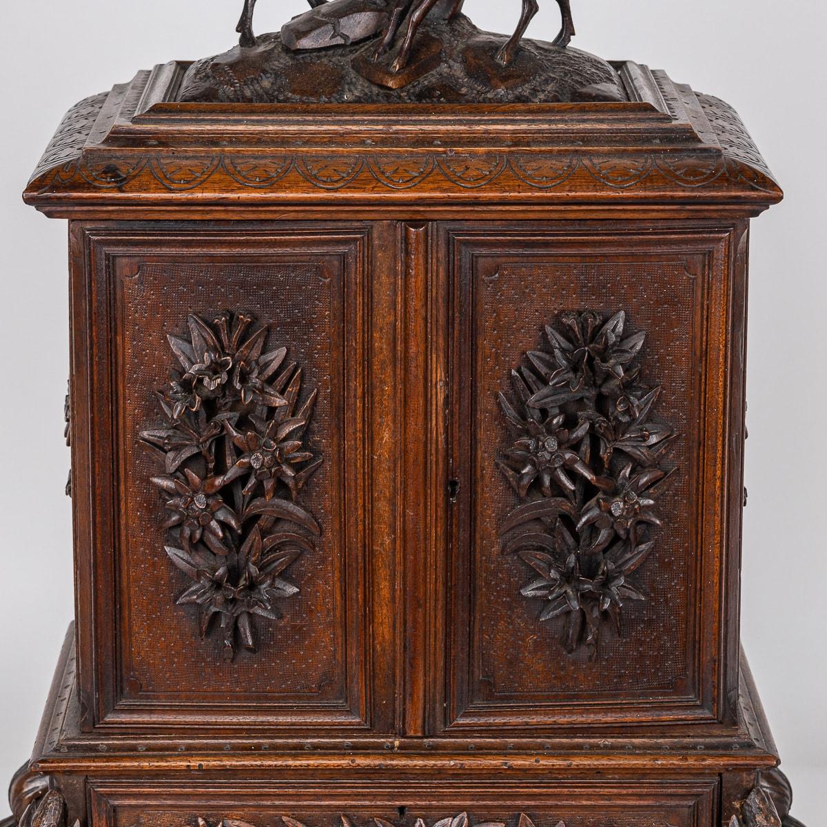 Antique 19th Century German Black Forest Fruitwood Humidor c.1890 For Sale 8