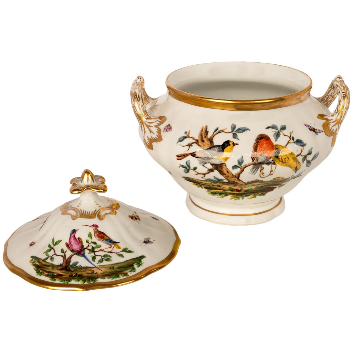 Antik 19. Jahrhundert Deutsch KPM Porcelain Deckelschüssel Terrine Vögel Schmetterlinge im Angebot 3