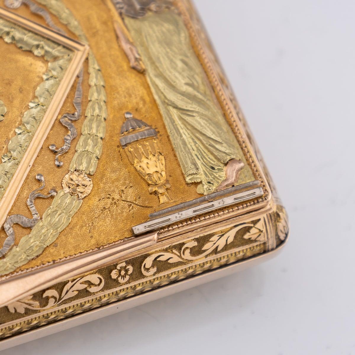 Tabatière allemande ancienne du 19ème siècle en or 18 carats à trois couleurs, Hanau vers1820 en vente 5