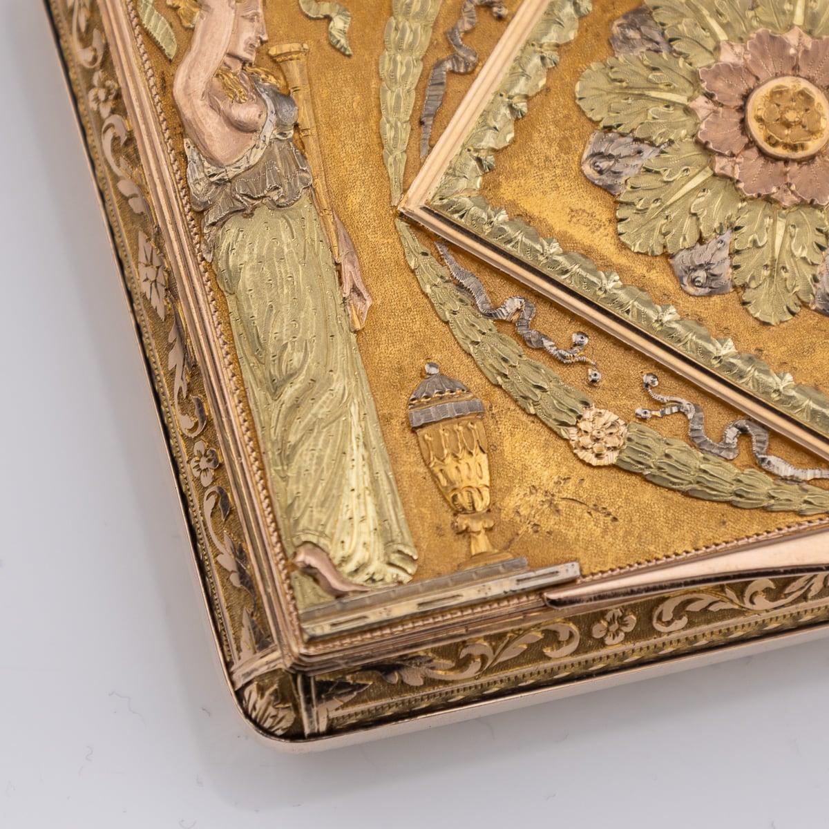 Or Tabatière allemande ancienne du 19ème siècle en or 18 carats à trois couleurs, Hanau vers1820 en vente