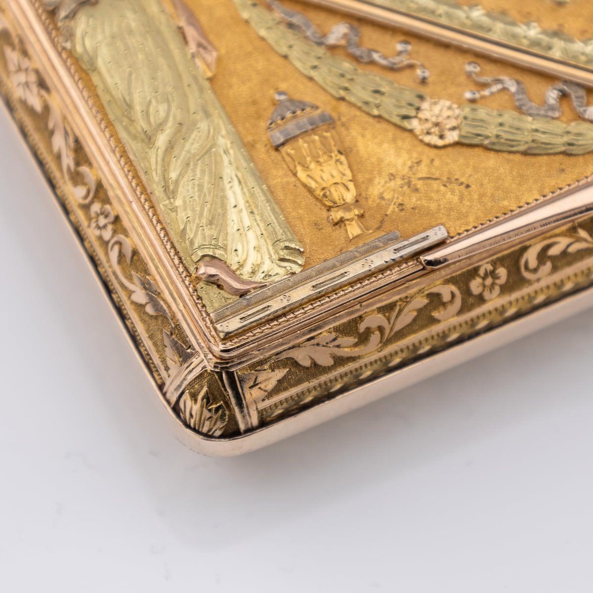 Tabatière allemande ancienne du 19ème siècle en or 18 carats à trois couleurs, Hanau vers1820 en vente 1