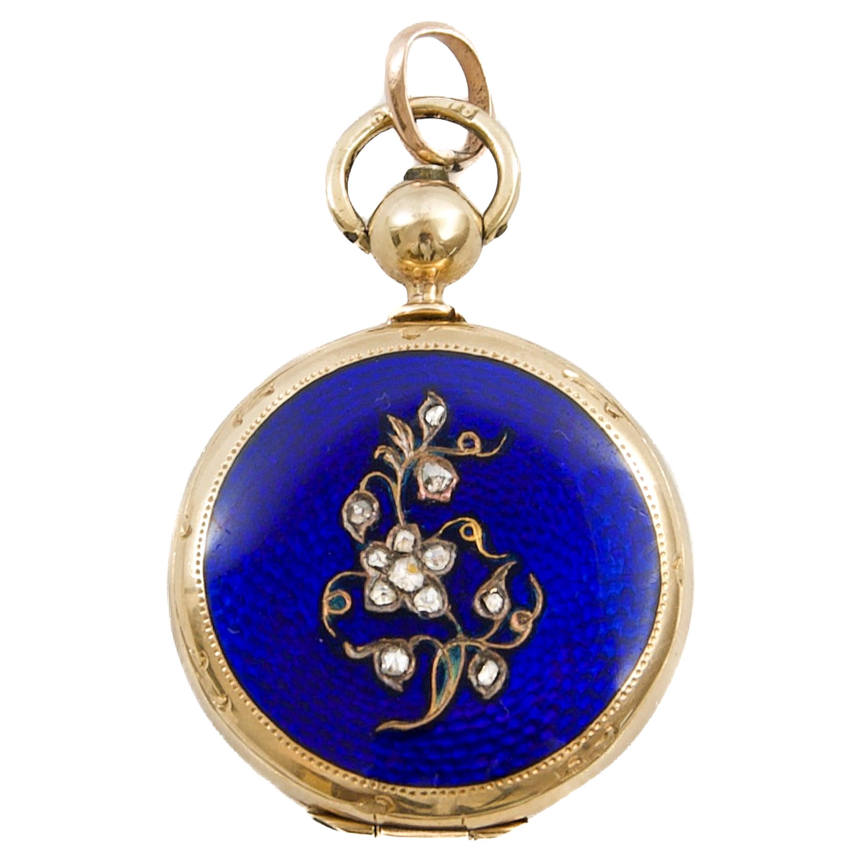 Pendentif médaillon ancien en émail doré guilloché du 19e siècle avec diamants taillés en rose