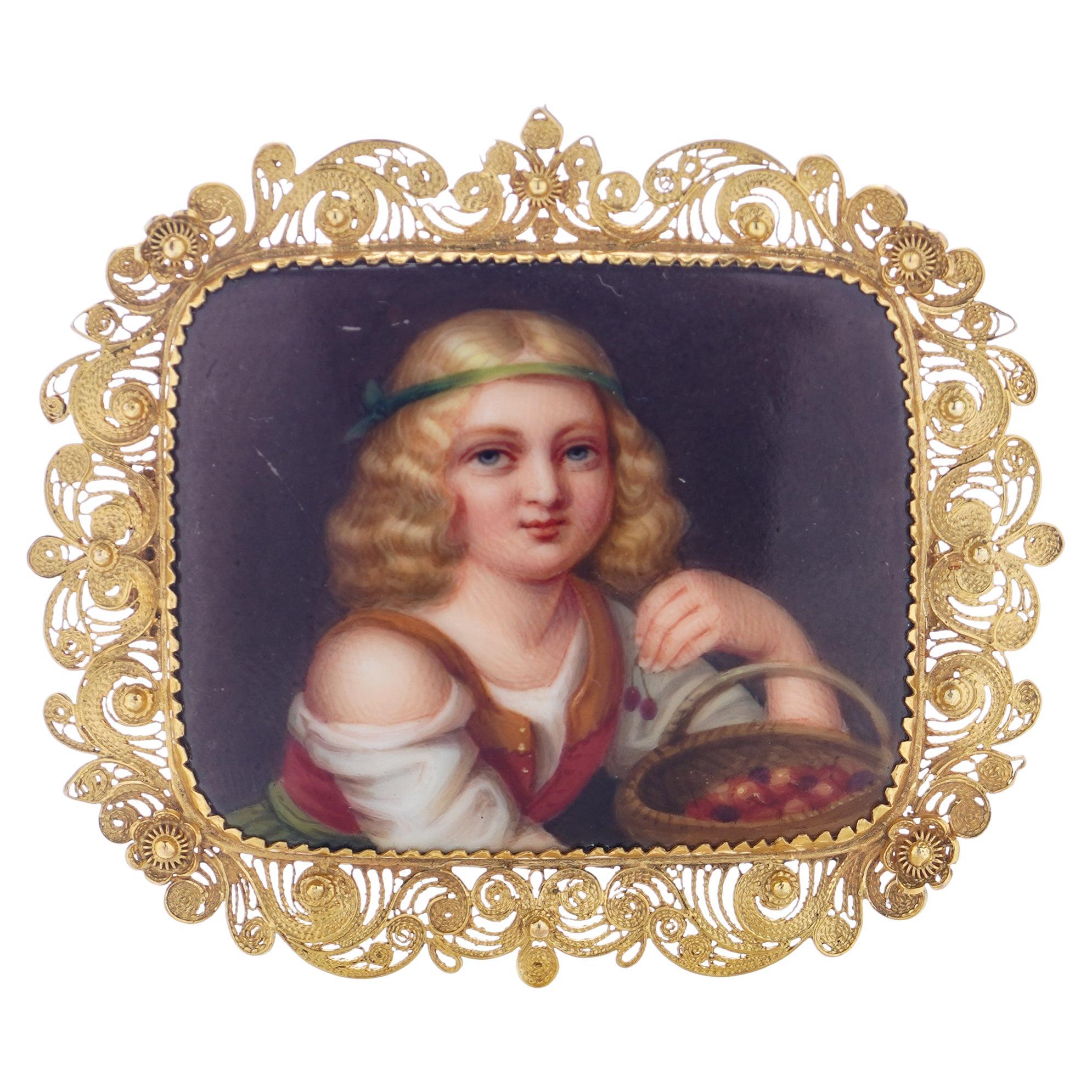 Antike Brosche aus 22-karätigem Gelbgold, Miniatur einer Dame mit Kirschen 